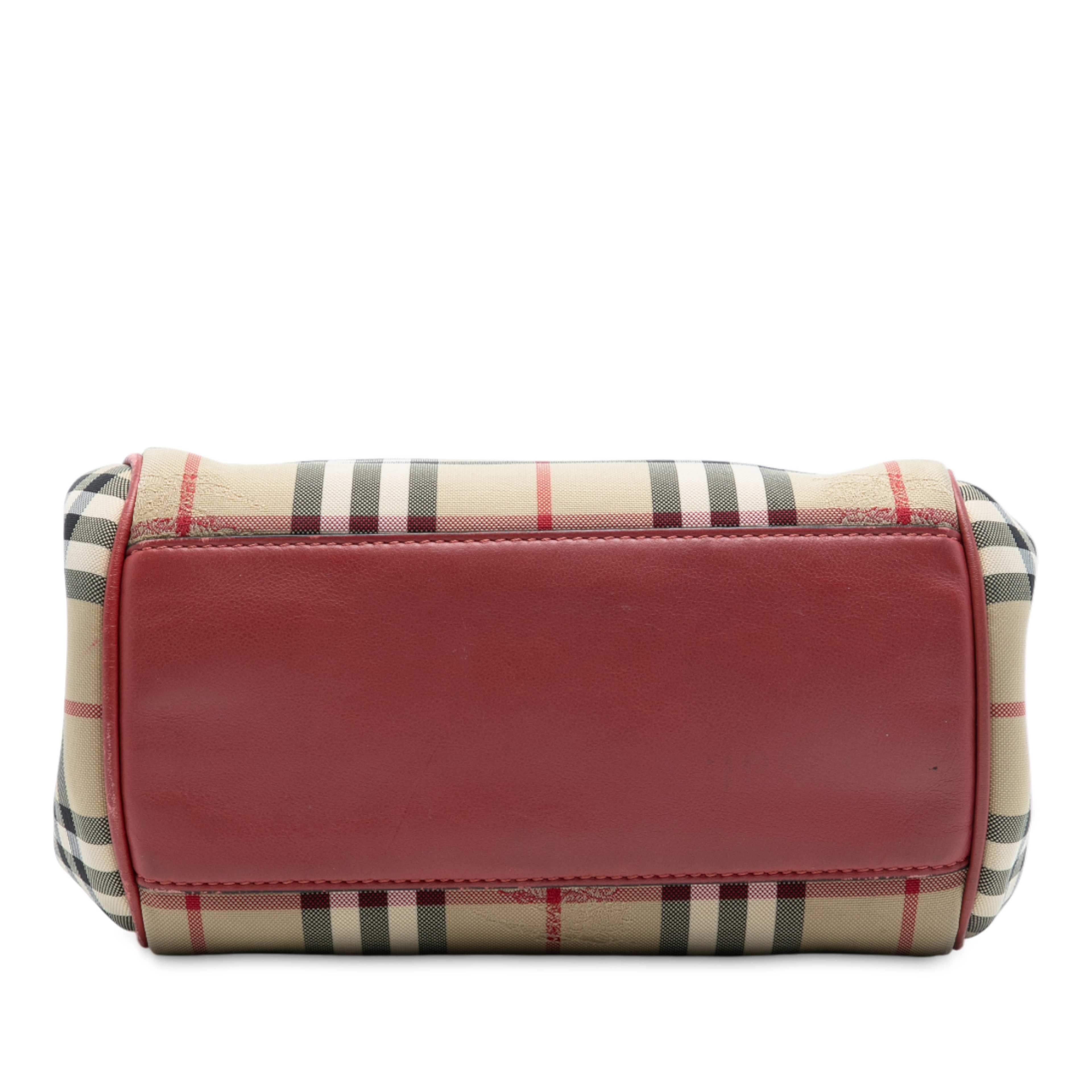 Burberry Small Haymarket Check Canvas Canterbury Tote, från Luxclusif, i färgen beige. Klicka för att öppna bilden i stort format