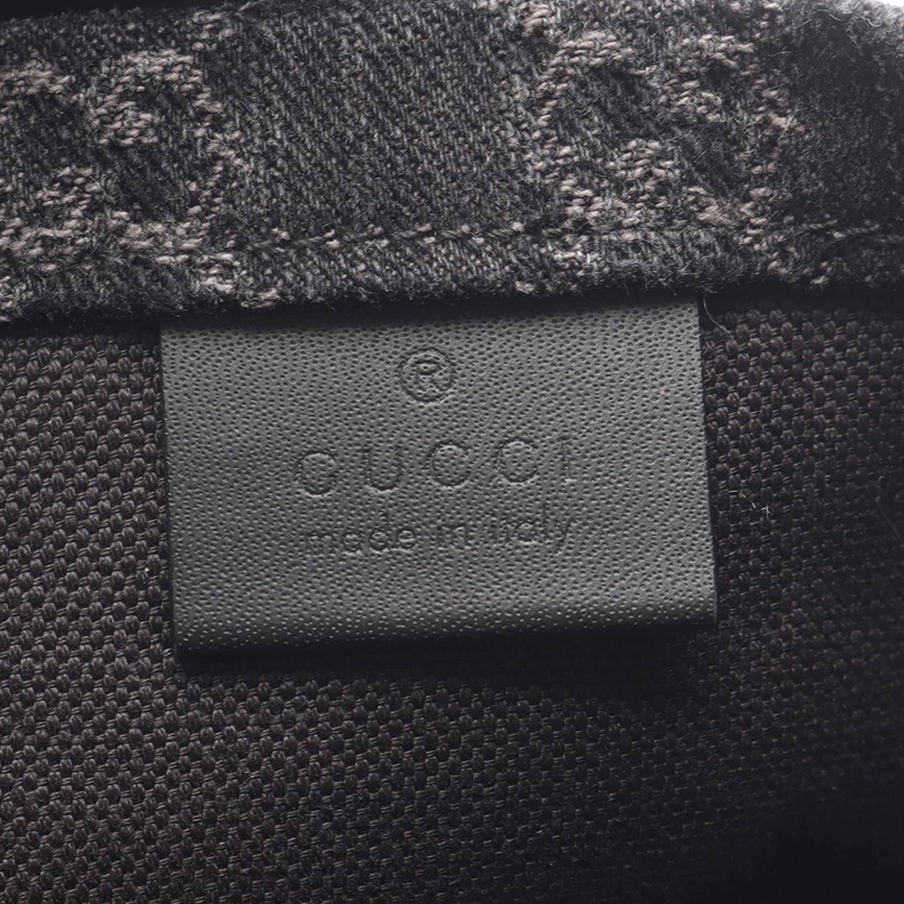 Gucci Large Gg Denim Ophidia Tote, från Luxclusif, i färgen dark gray. Klicka för att öppna bilden i stort format