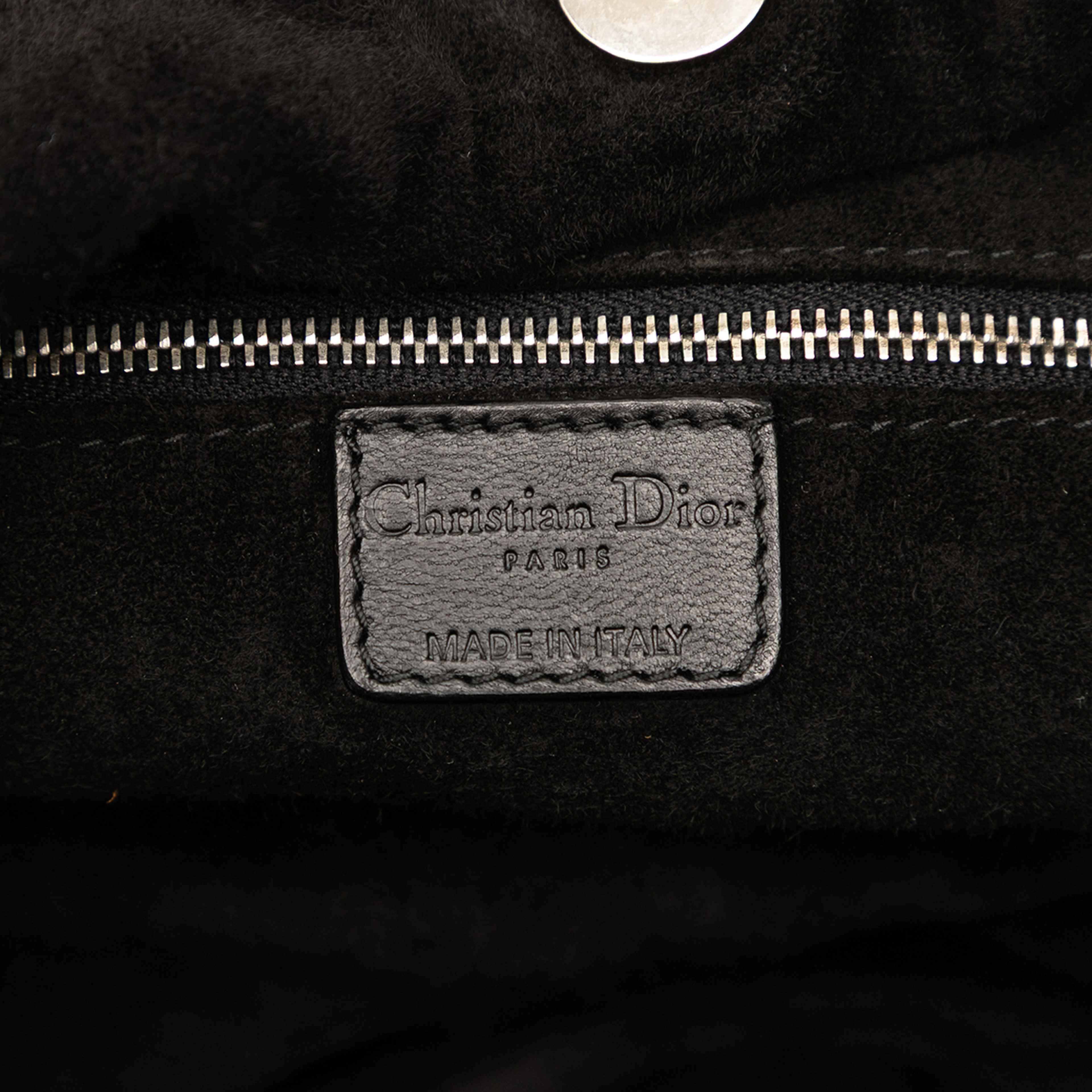 Dior Woven Lambskin Soft Lady Dior Hobo, från Luxclusif, i färgen black. Klicka för att öppna bilden i stort format
