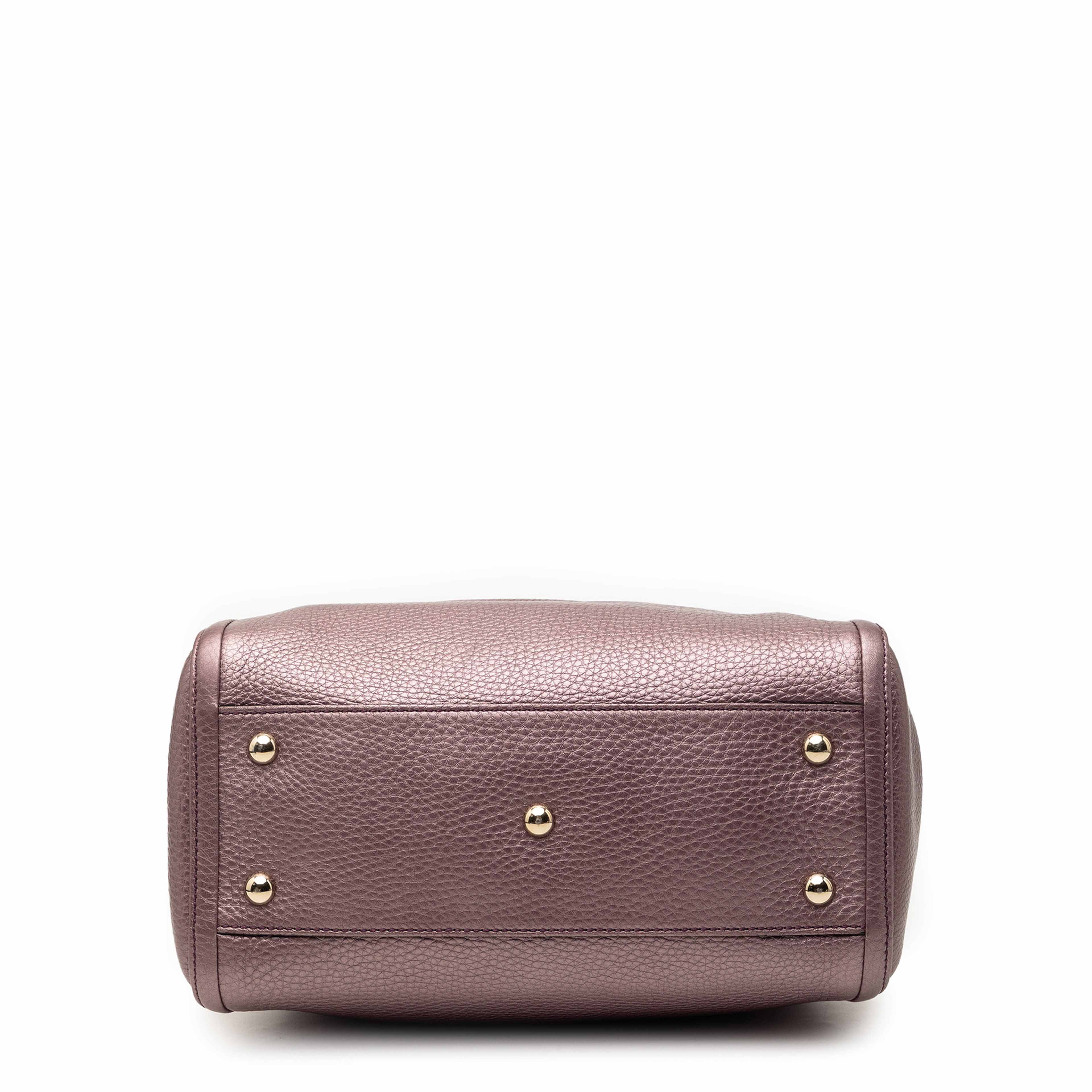 Gucci Small Calfskin Soho Satchel, från Luxclusif, i färgen purpur. Klicka för att öppna bilden i stort format