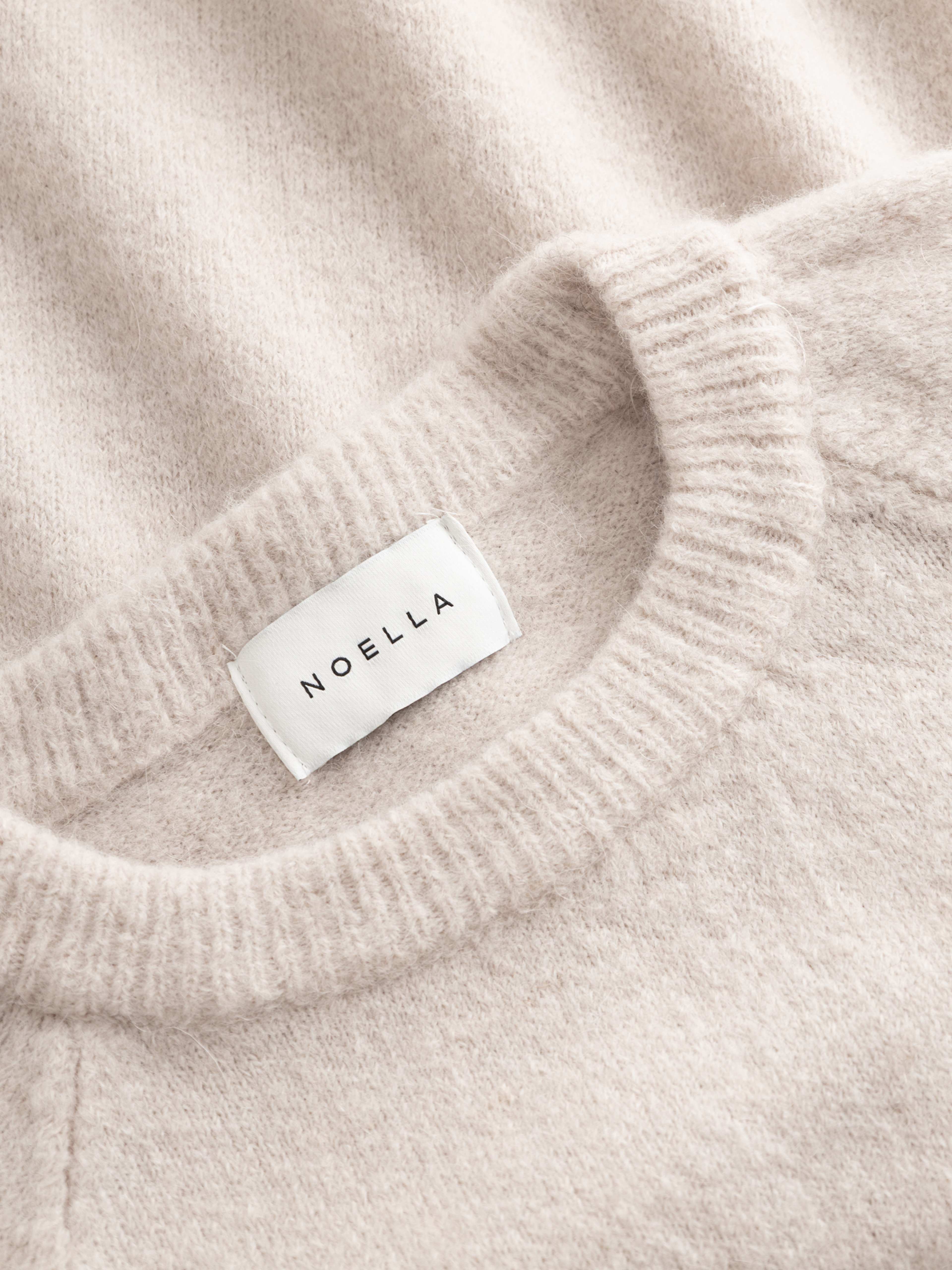 N-marve Knit - Oyster, från Noella, i färgen oyster. Klicka för att öppna bilden i stort format