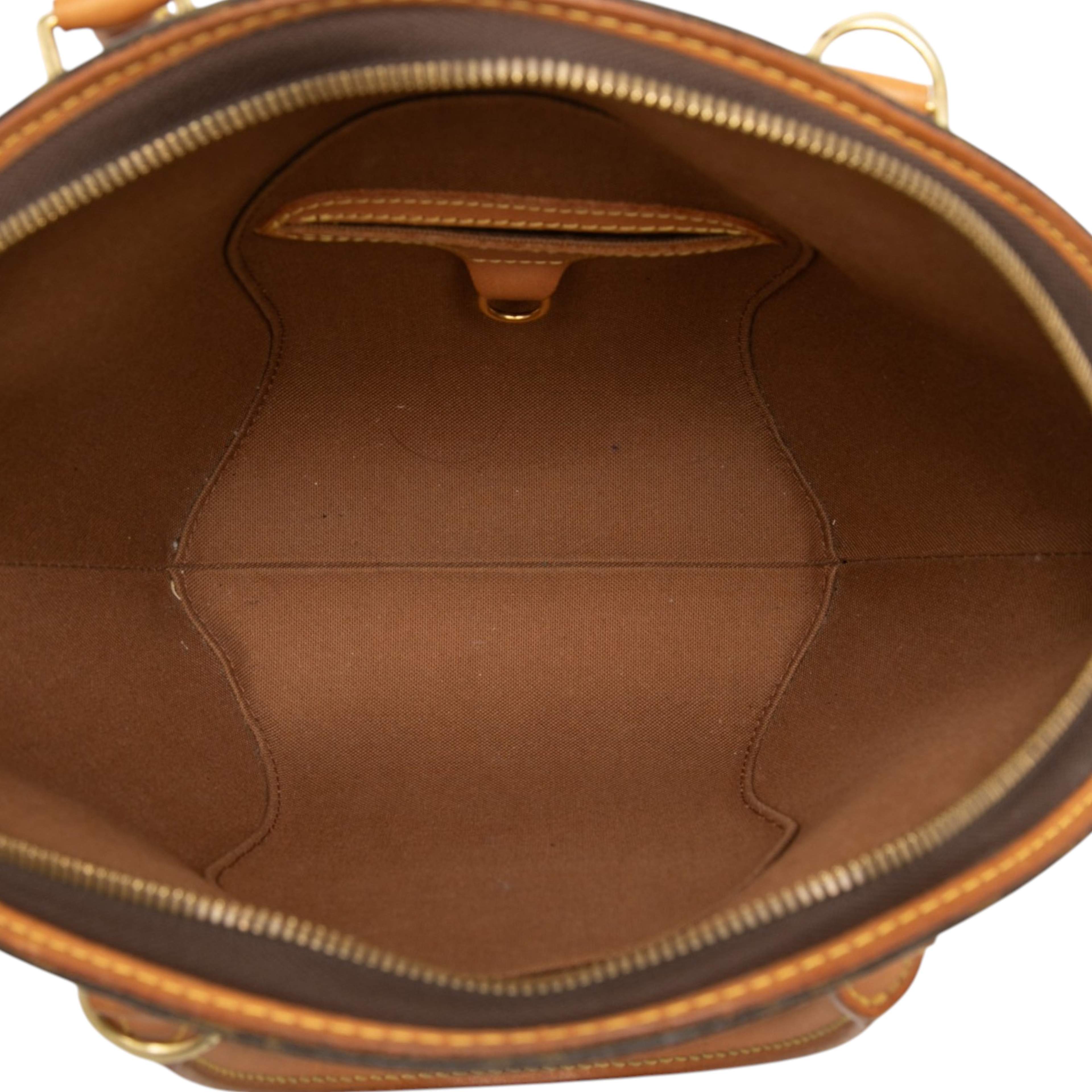 Louis Vuitton Monogram Ellipse Pm, från Luxclusif, i färgen brun. Klicka för att öppna bilden i stort format