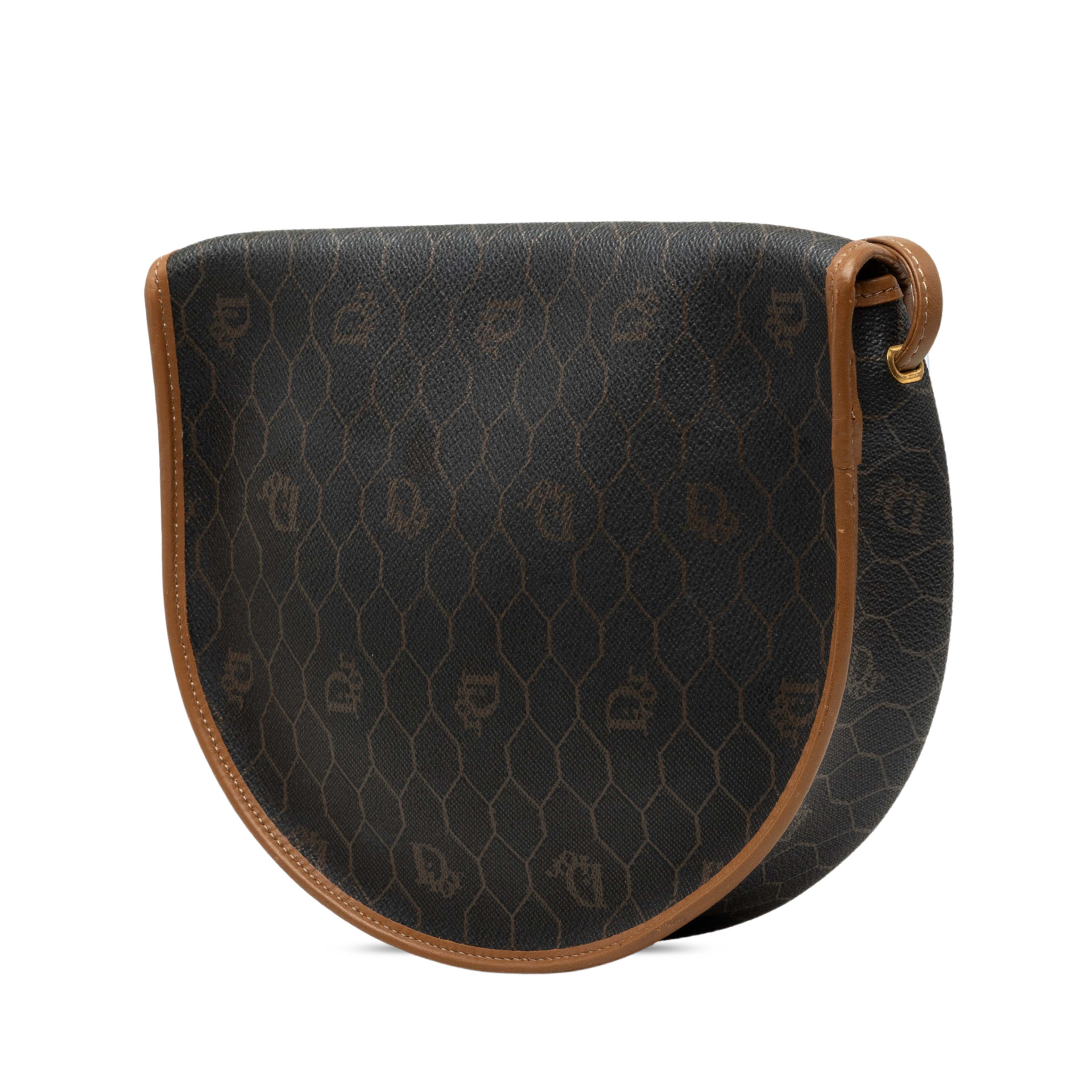 Dior Honeycomb Coated Canvas Crossbody, från Luxclusif, i färgen svart. Klicka för att öppna bilden i stort format