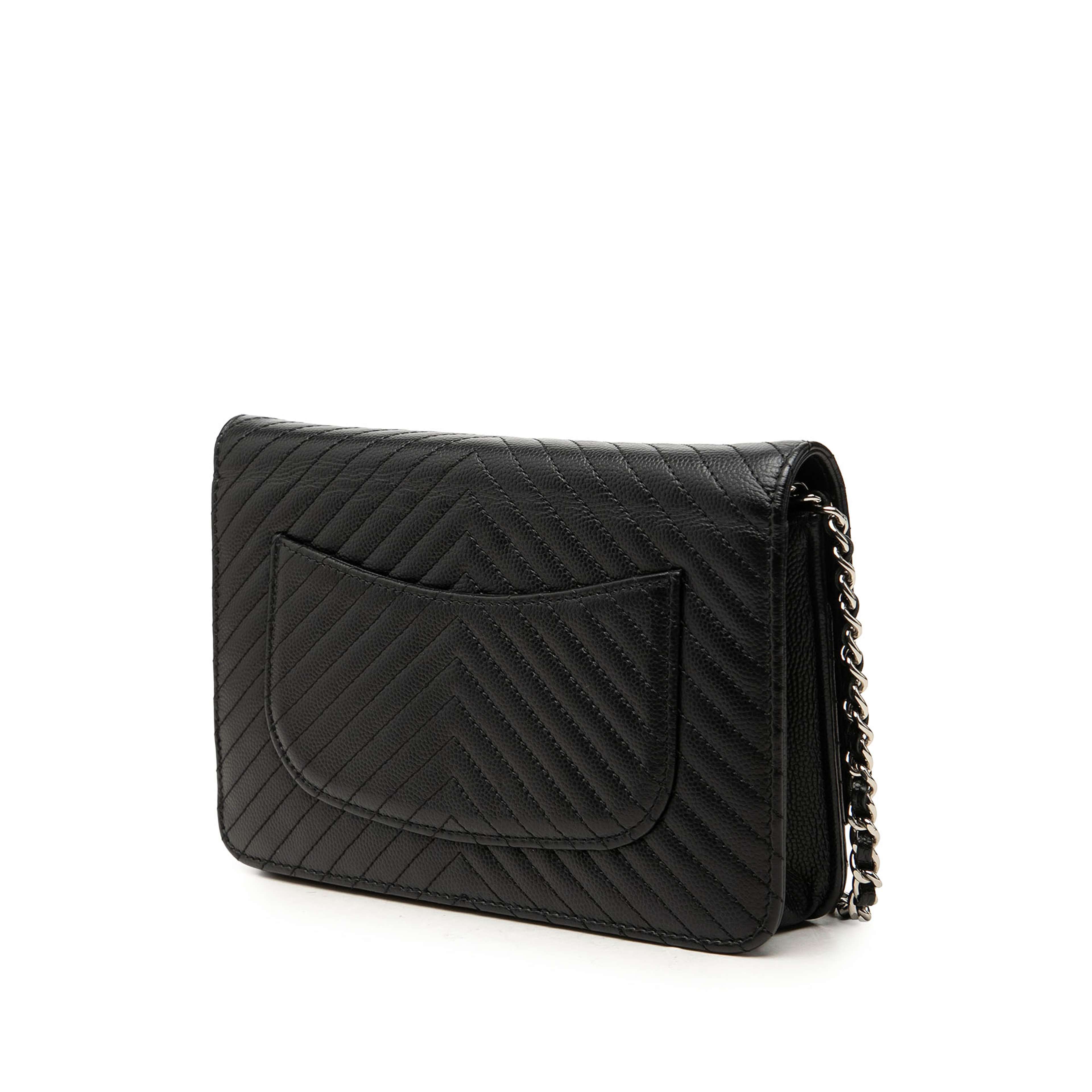 Chanel Cc Chevron Caviar Wallet On Chain, från Luxclusif, i färgen svart. Klicka för att öppna bilden i stort format