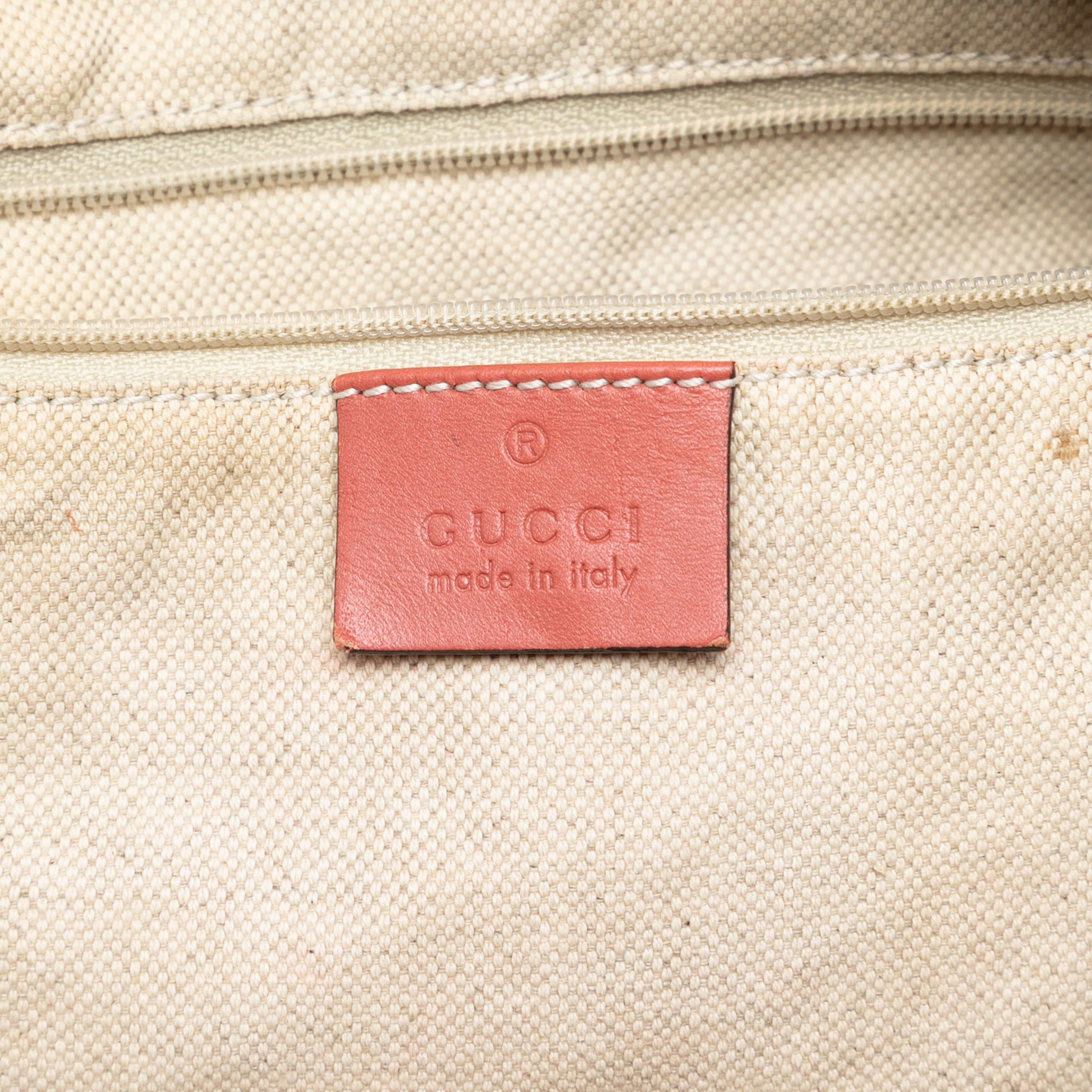 Gucci Diamante Canvas Sukey Satchel, från Luxclusif, i färgen beige. Klicka för att öppna bilden i stort format