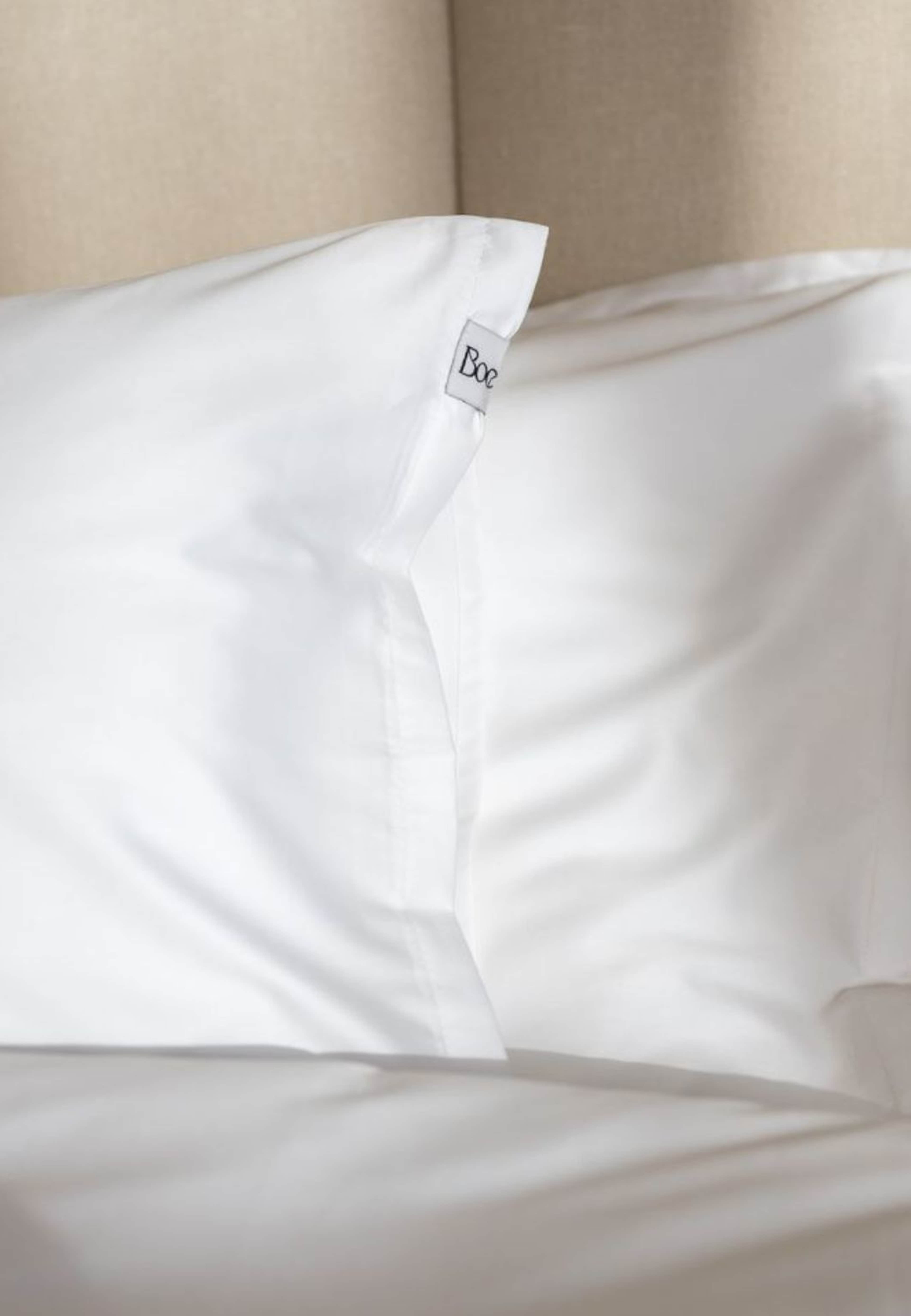 Regency Lee - Bäddset 150x210, från Home of ESS, i färgen white. Klicka för att öppna bilden i stort format