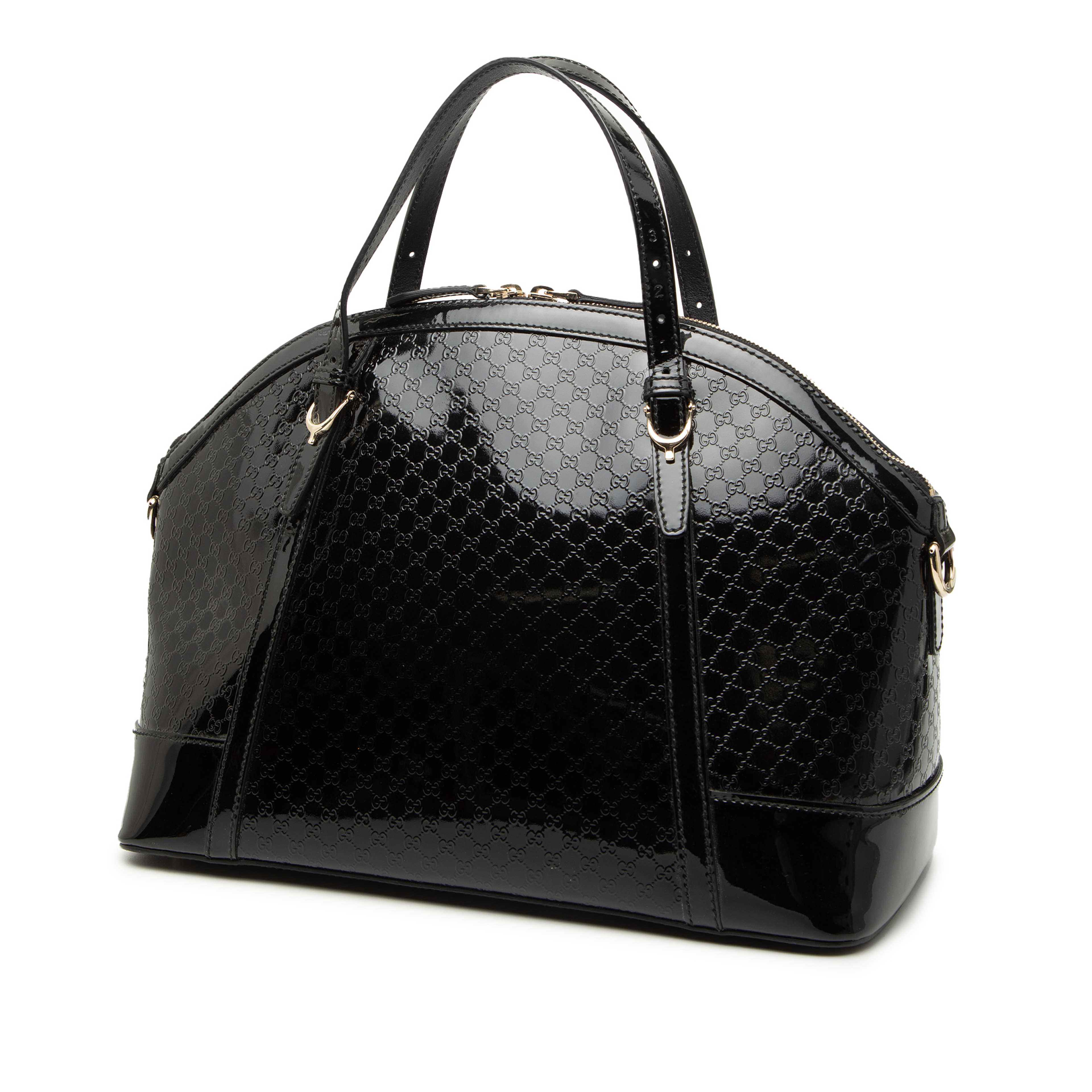 Gucci Large Microguccissima Patent Dome Satchel, från Luxclusif, i färgen black. Klicka för att öppna bilden i stort format