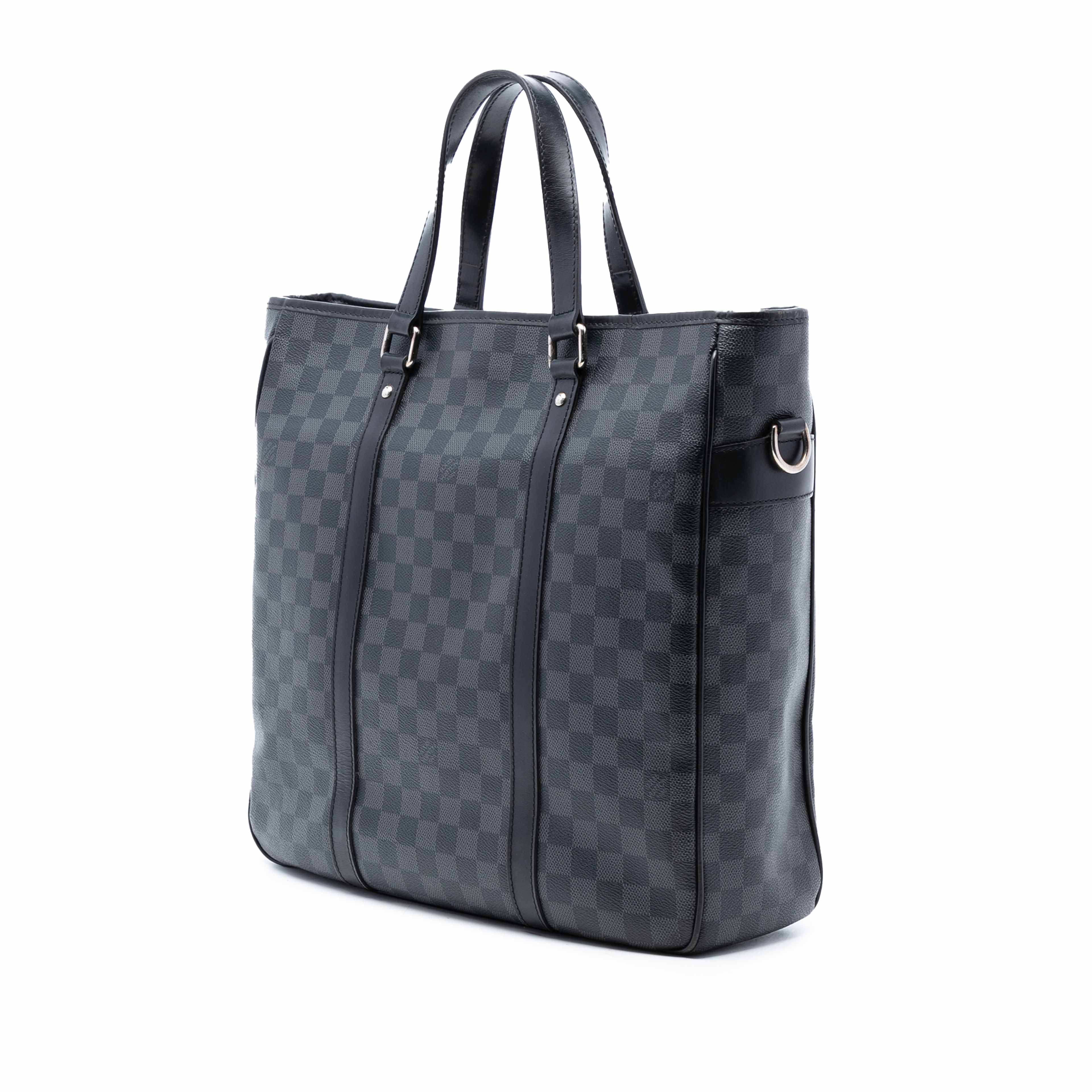Louis Vuitton Damier Graphite Tadao Pm, från Luxclusif, i färgen black. Klicka för att öppna bilden i stort format