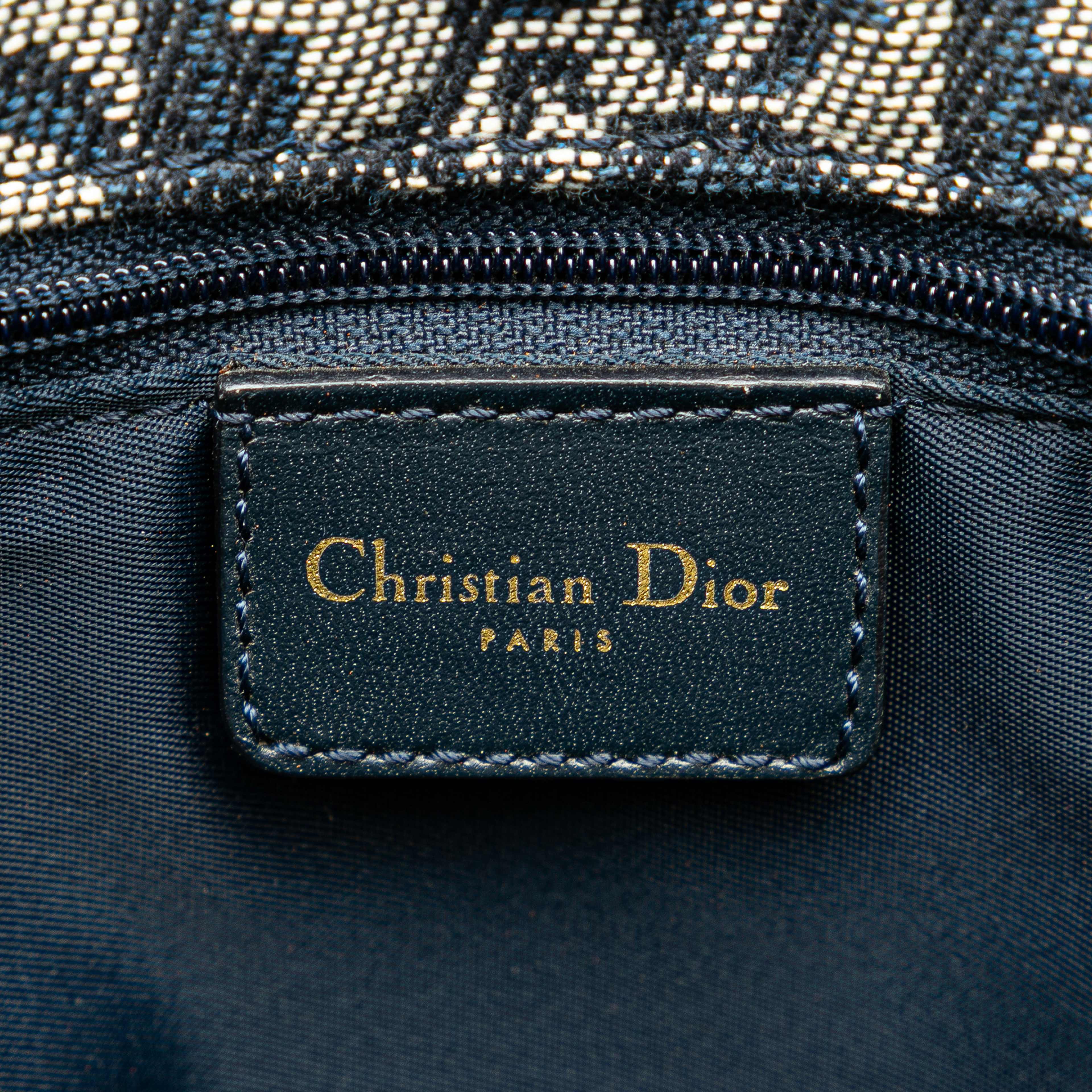 Dior Diorissimo Trotter Canvas Tote, från Luxclusif, i färgen blue.