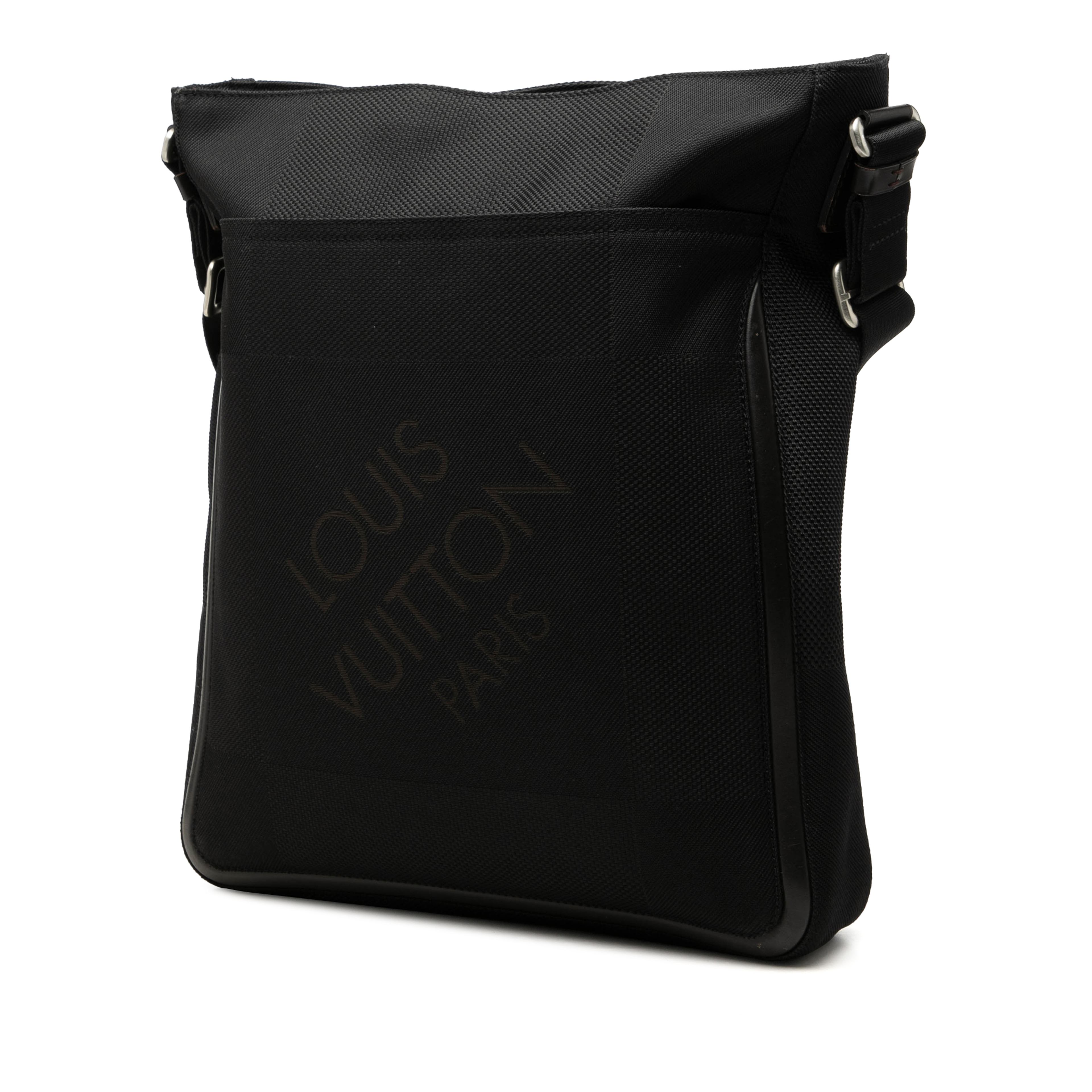 Louis Vuitton Damier Geant Compagnon, från Luxclusif, i färgen svart. Klicka för att öppna bilden i stort format