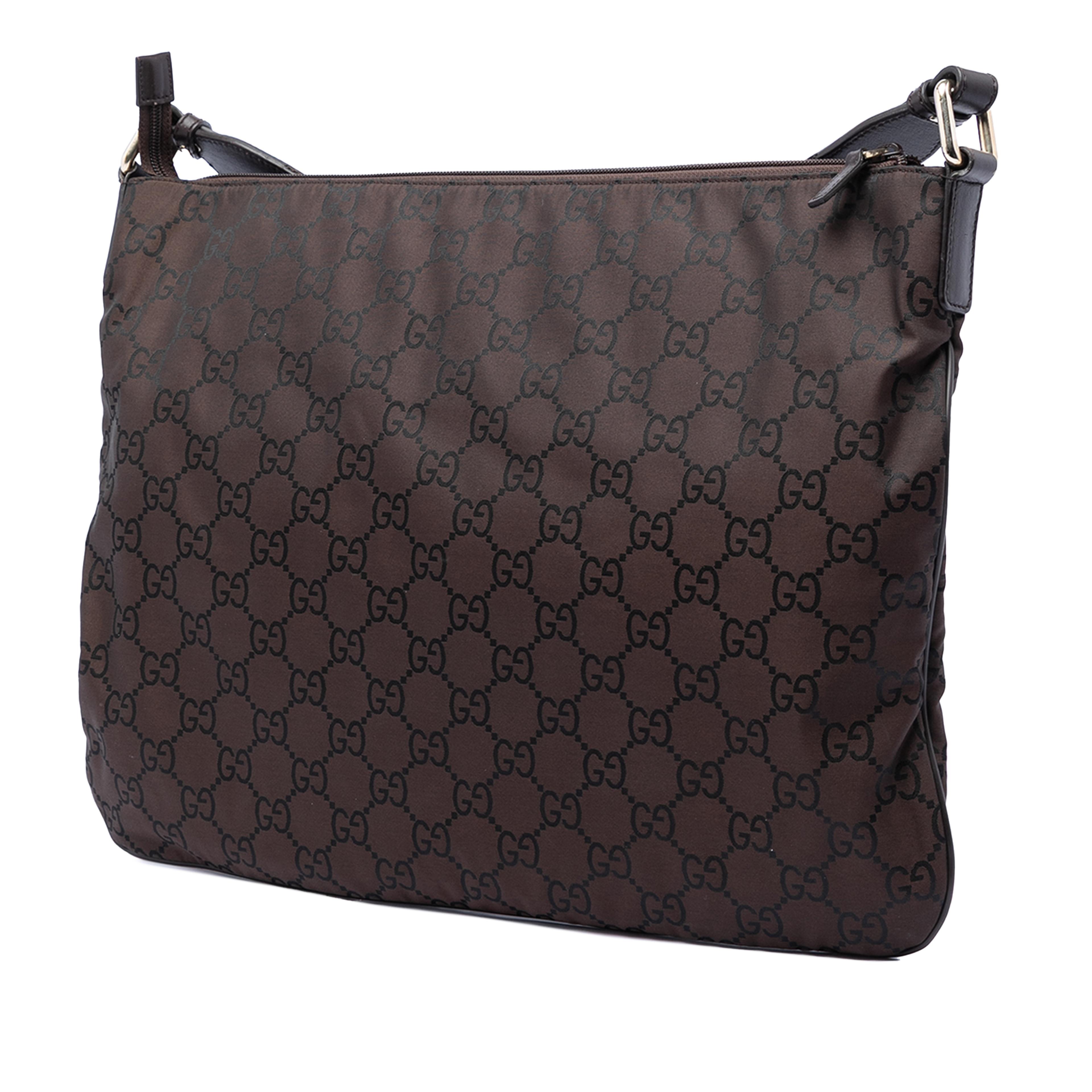 Gucci Gg Nylon Crossbody, från Luxclusif, i färgen brun. Klicka för att öppna bilden i stort format