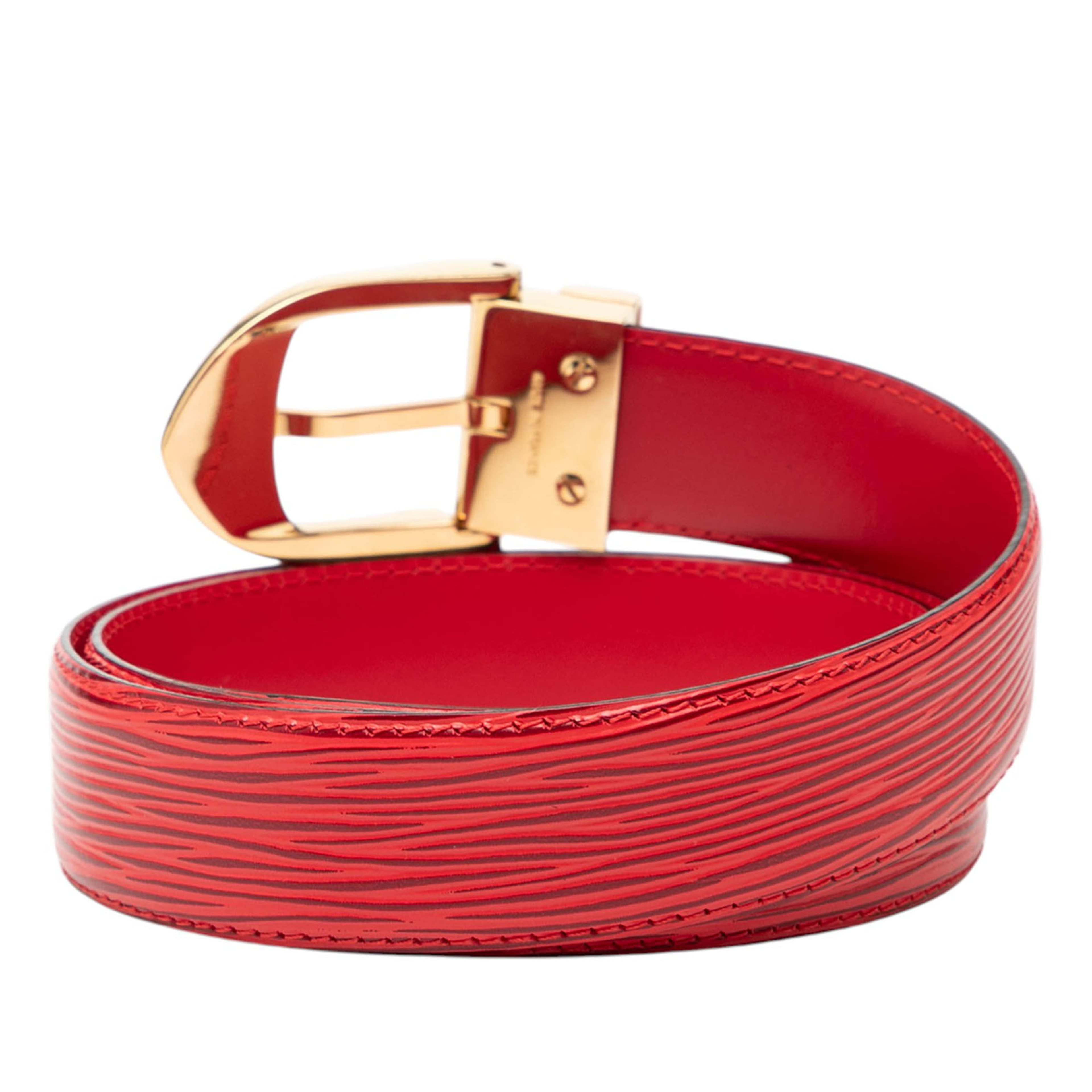 Louis Vuitton Epi Ceinture Belt, från Luxclusif, i färgen red. Klicka för att öppna bilden i stort format
