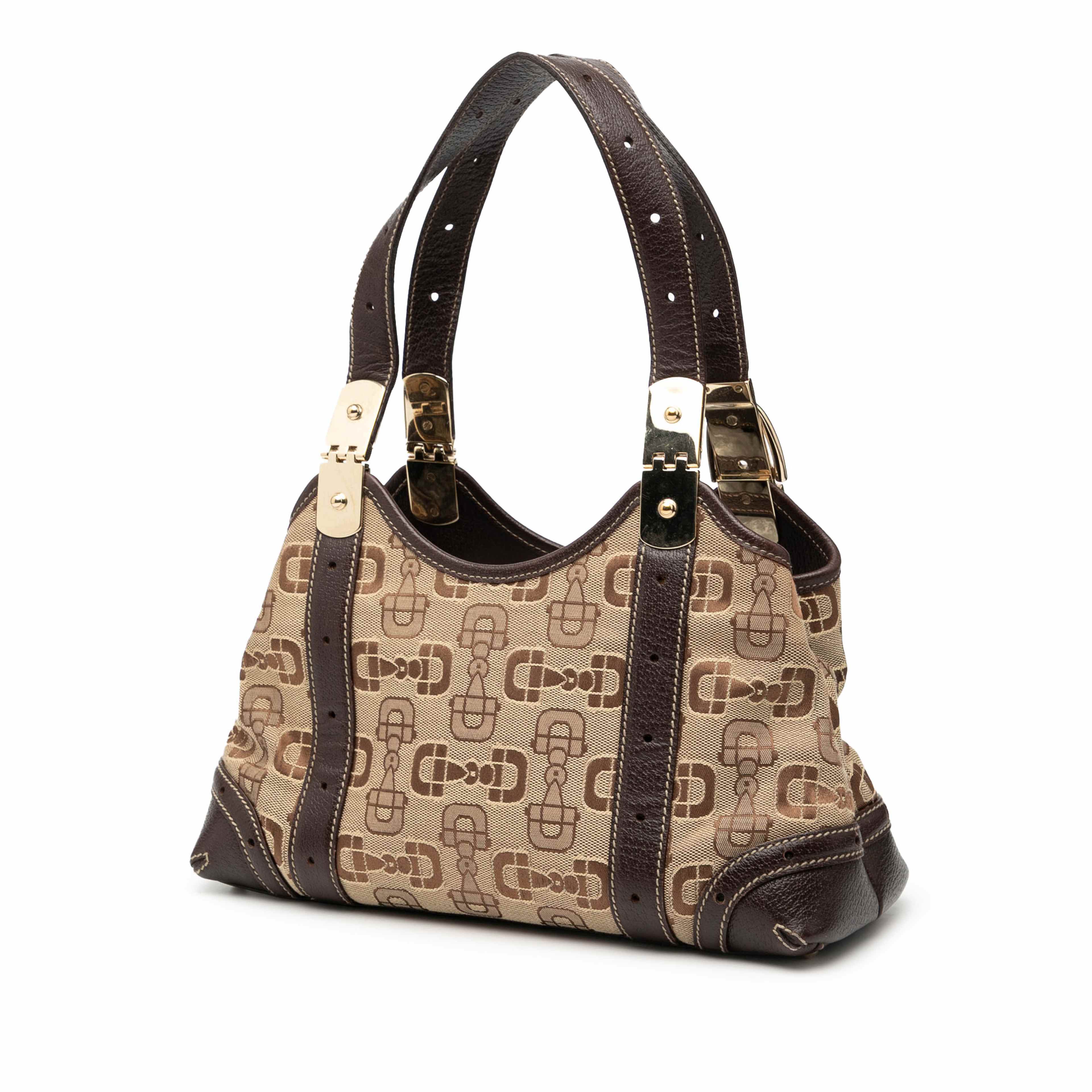 Gucci Horsebit Canvas Shoulder Bag, från Luxclusif, i färgen beige. Klicka för att öppna bilden i stort format