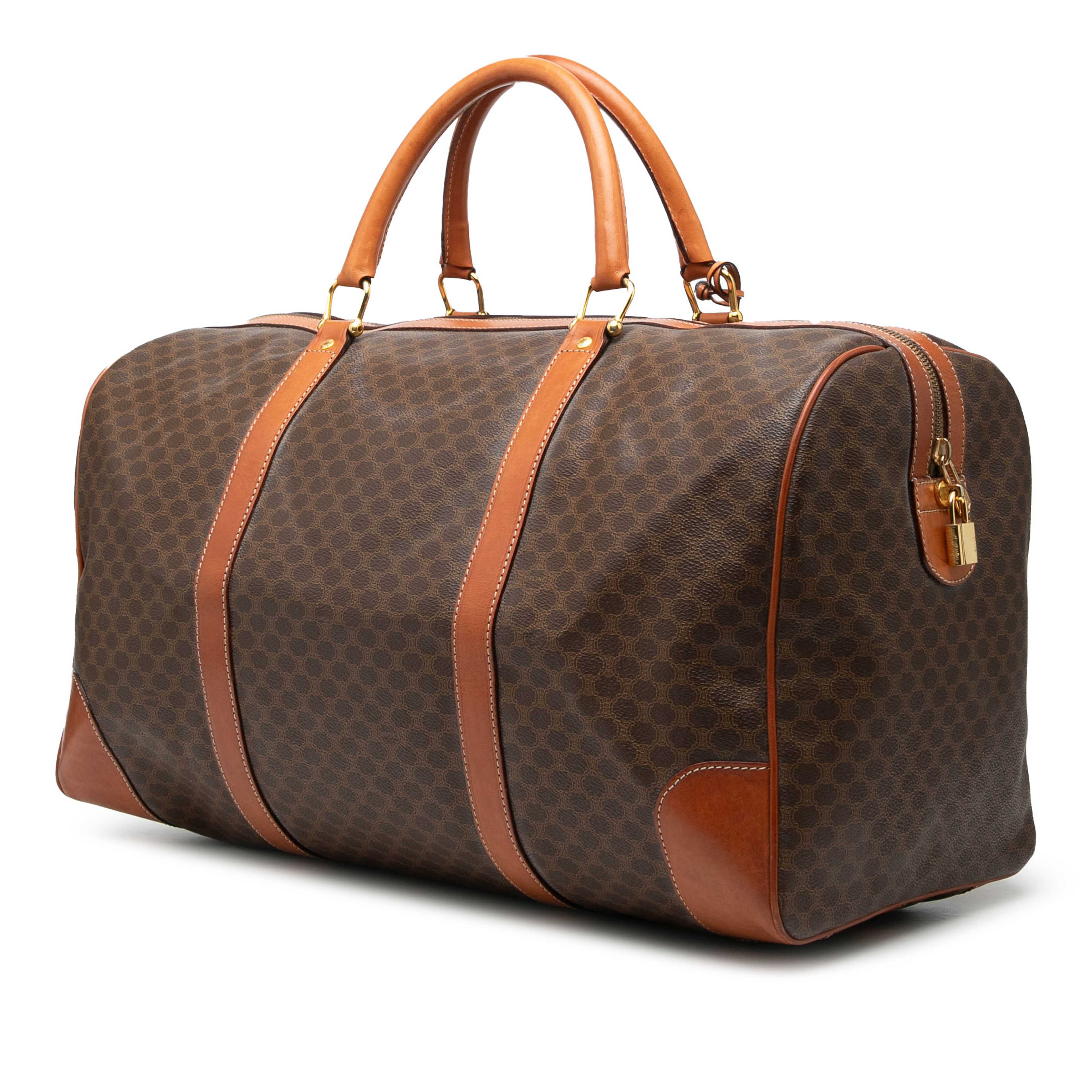 Celine Macadam Coated Canvas Travel Bag, från Luxclusif, i färgen brown. Klicka för att öppna bilden i stort format