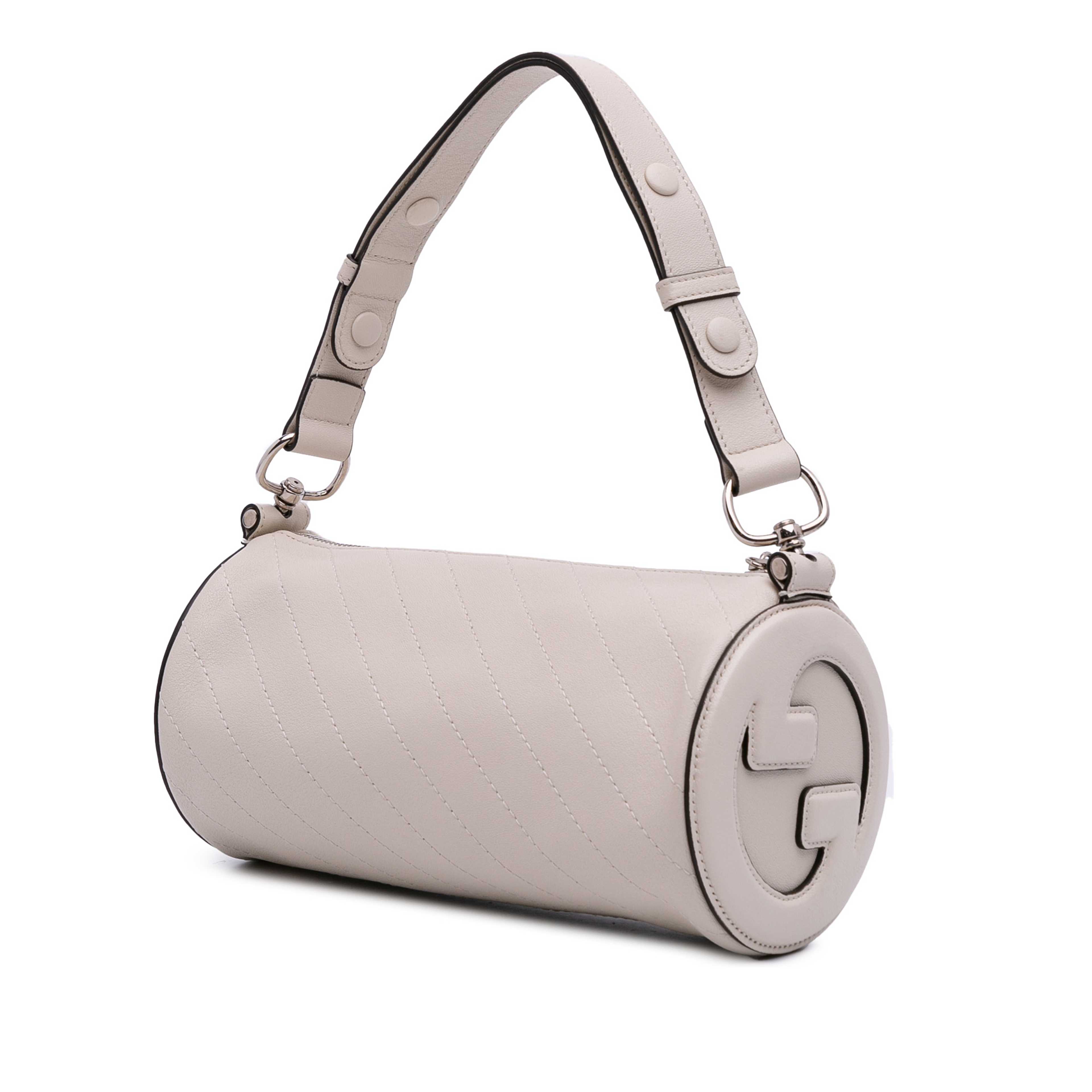 Gucci Small Leather Blondie Shoulder Bag, från Luxclusif, i färgen white. Klicka för att öppna bilden i stort format