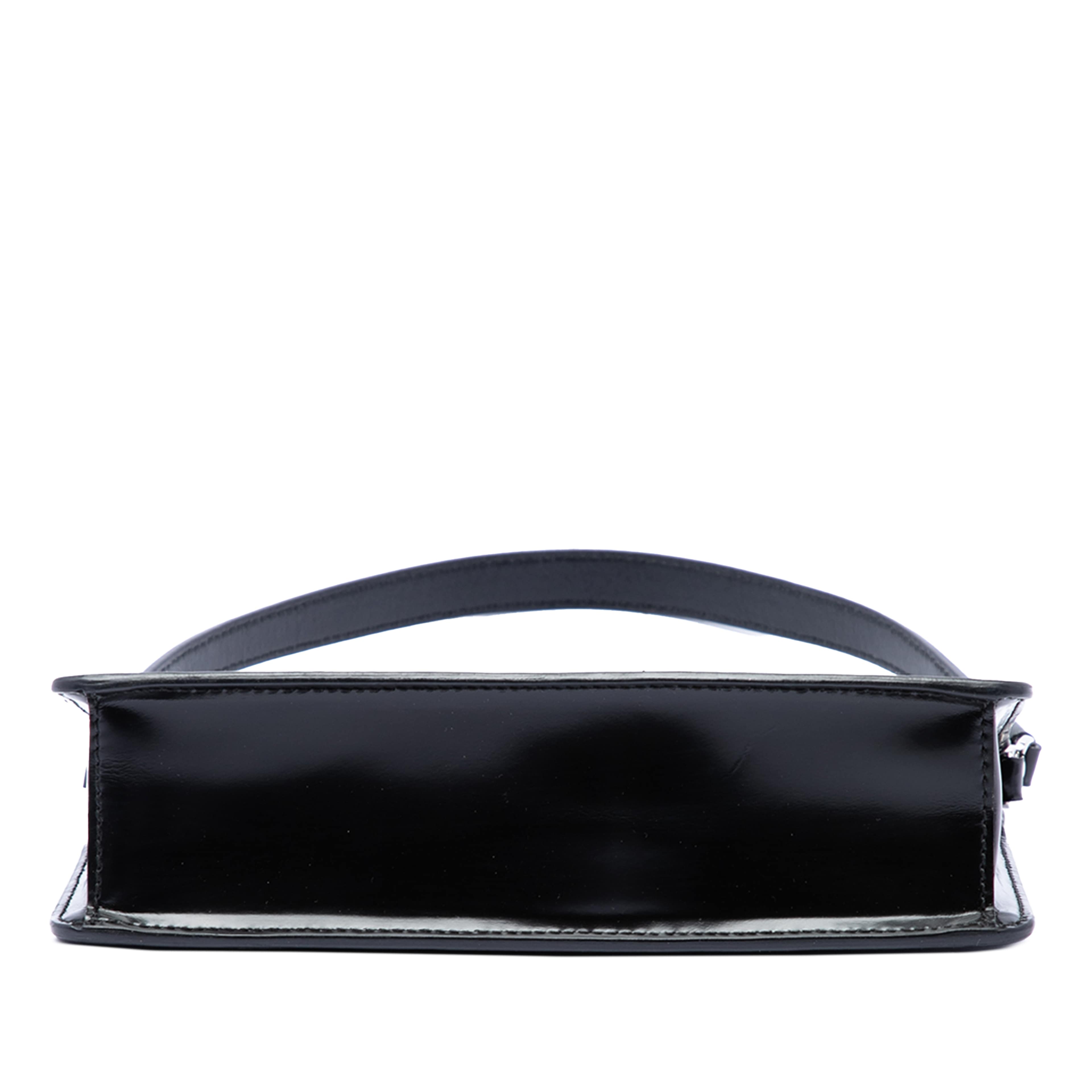Prada Mini Spazzolato Leather Shoulder Bag, från Luxclusif, i färgen svart. Klicka för att öppna bilden i stort format