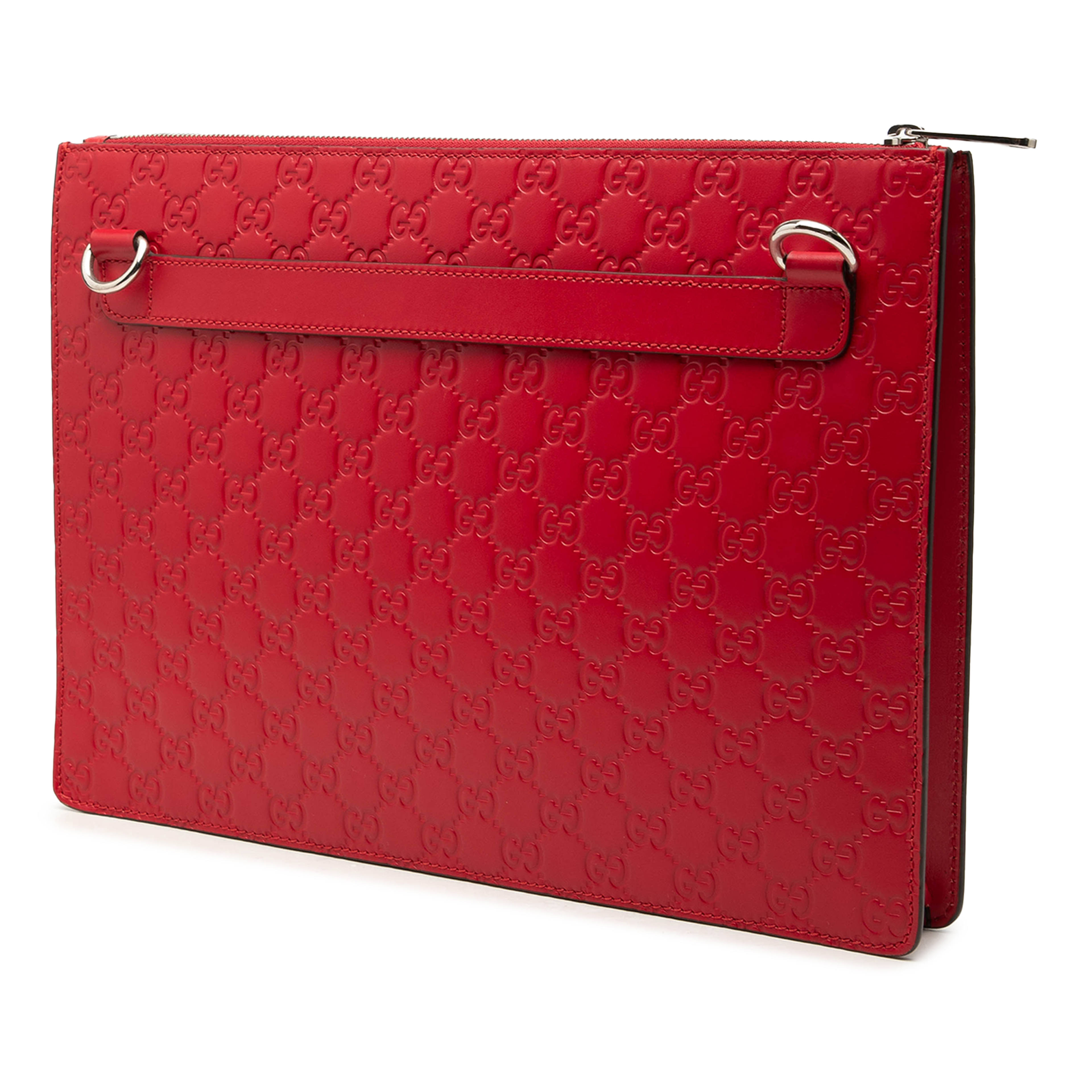 Gucci Guccissima Zip Messenger Bag, från Luxclusif, i färgen röd. Klicka för att öppna bilden i stort format