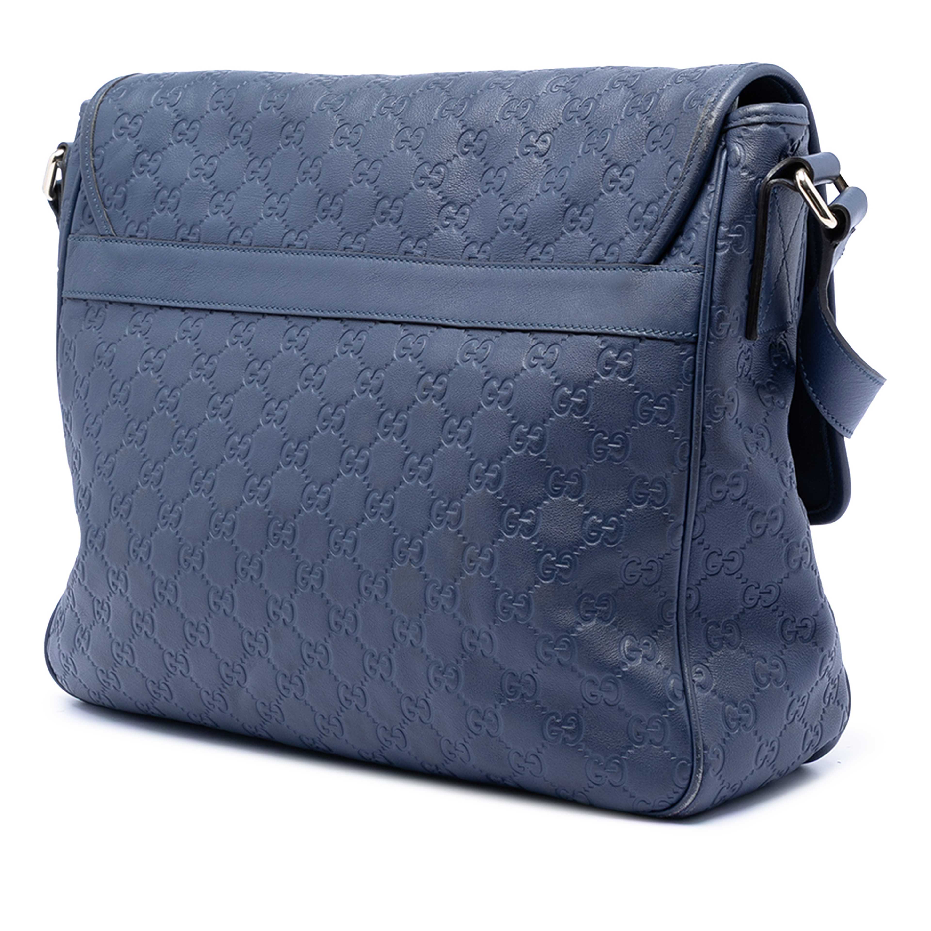 Gucci Guccissima Messenger Bag, från Luxclusif, i färgen blue. Klicka för att öppna bilden i stort format