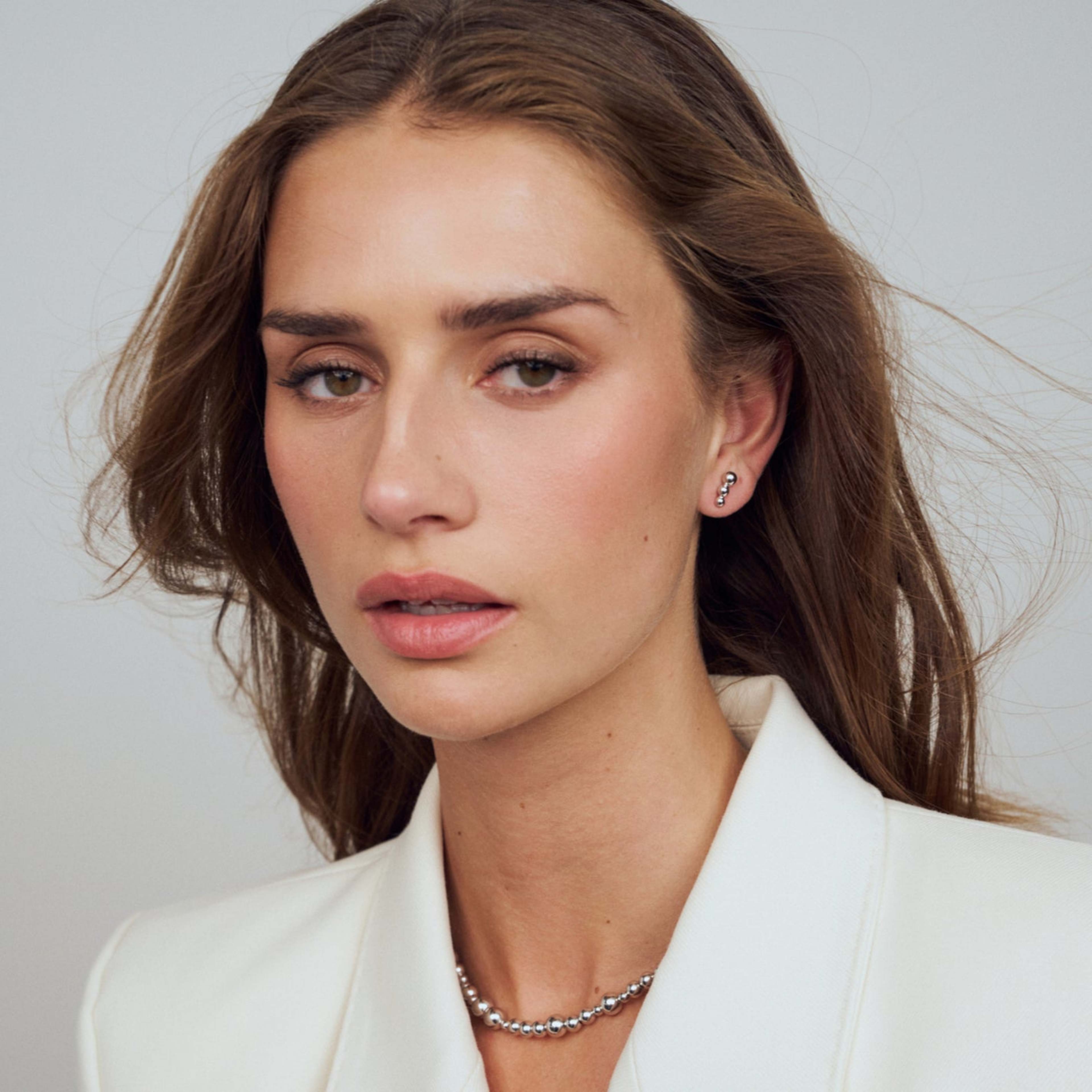 Örhängen Bormio Piccolo, från Sif Jakobs Jewellery, i färgen silver.