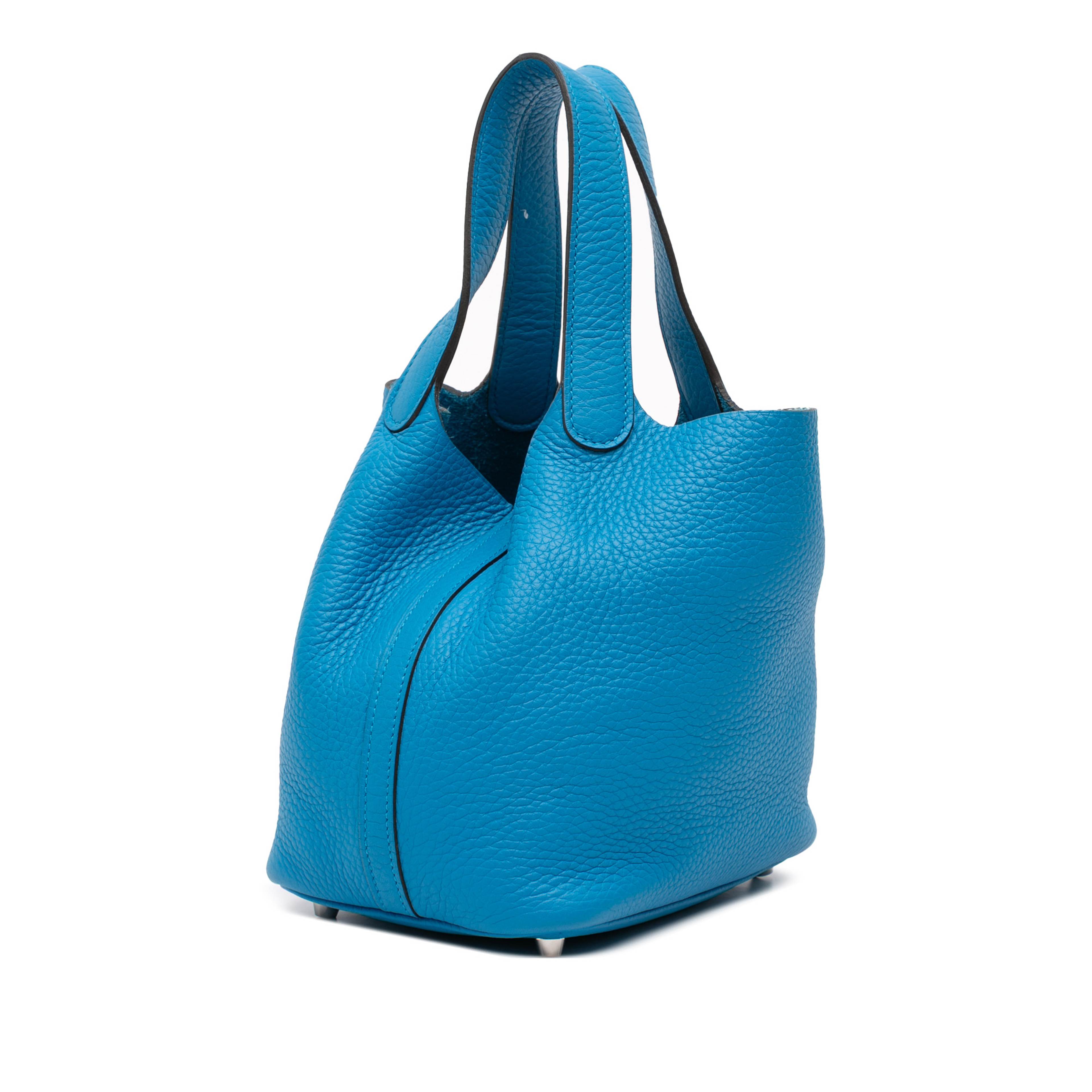 Hermès Clemence Picotin Lock 18, från Luxclusif, i färgen blue. Klicka för att öppna bilden i stort format