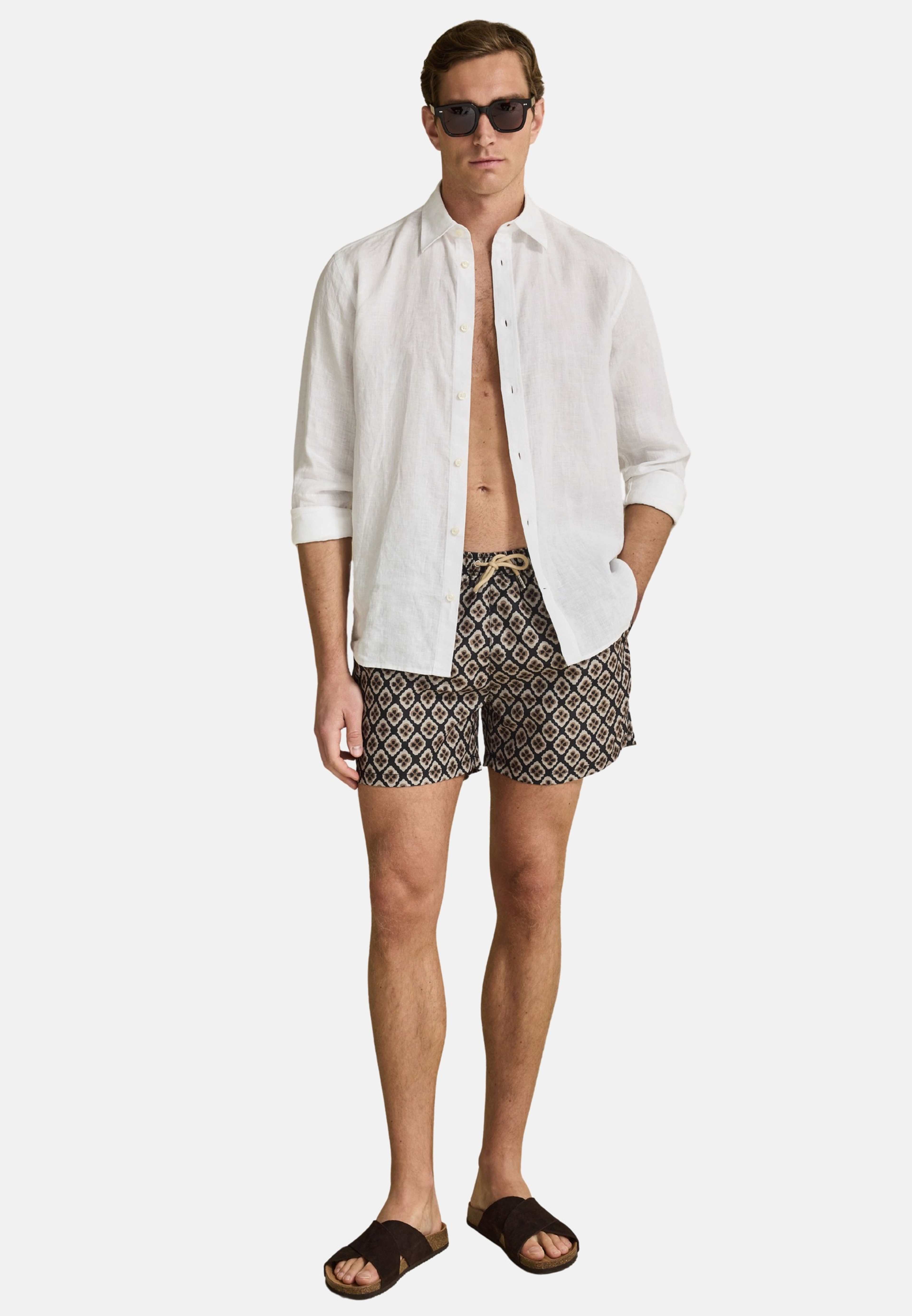 Flower Printed Swim Shorts (florian), från John Henric, i färgen brown. Klicka för att öppna bilden i stort format