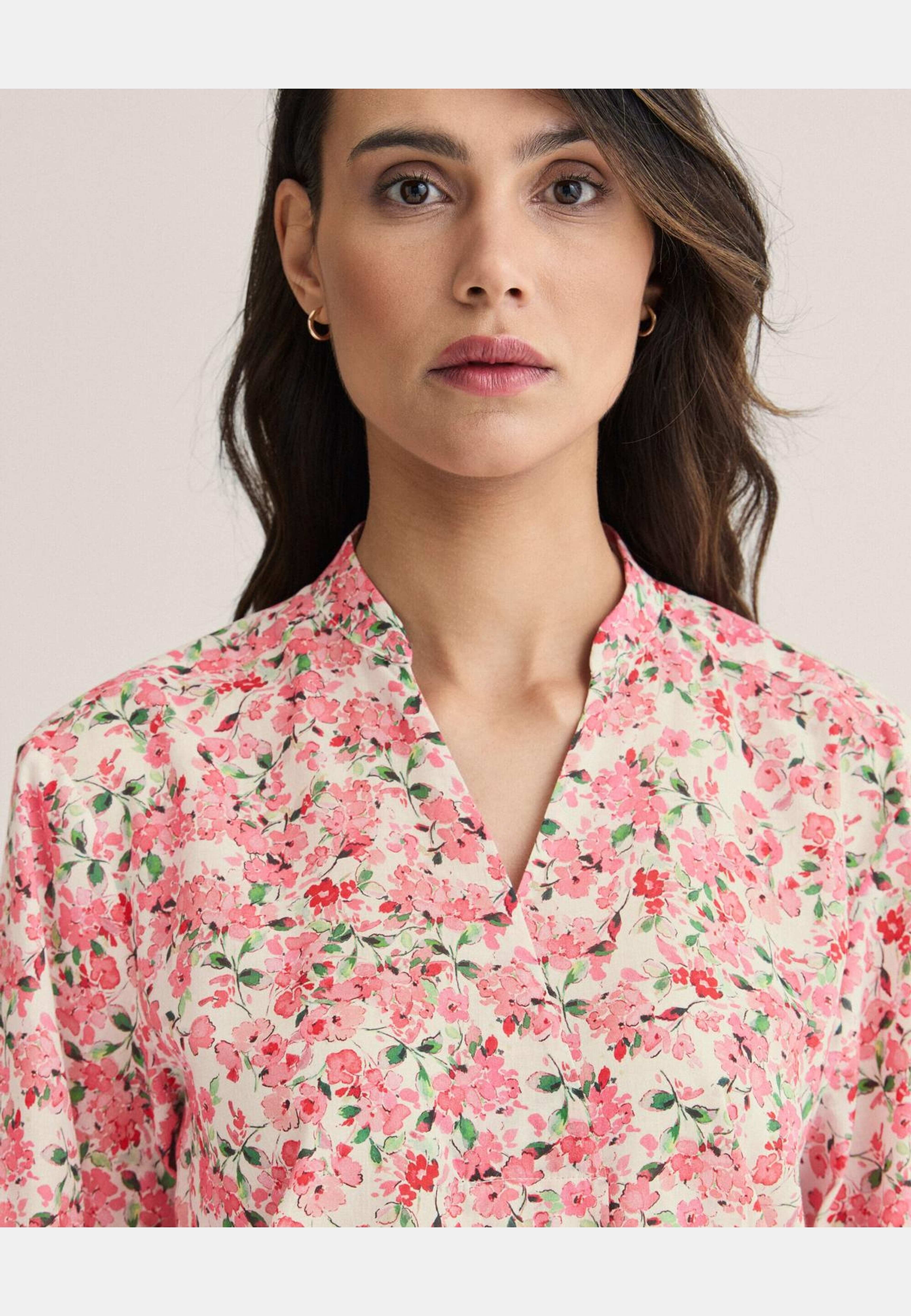 Blus Carol Cherryblossom