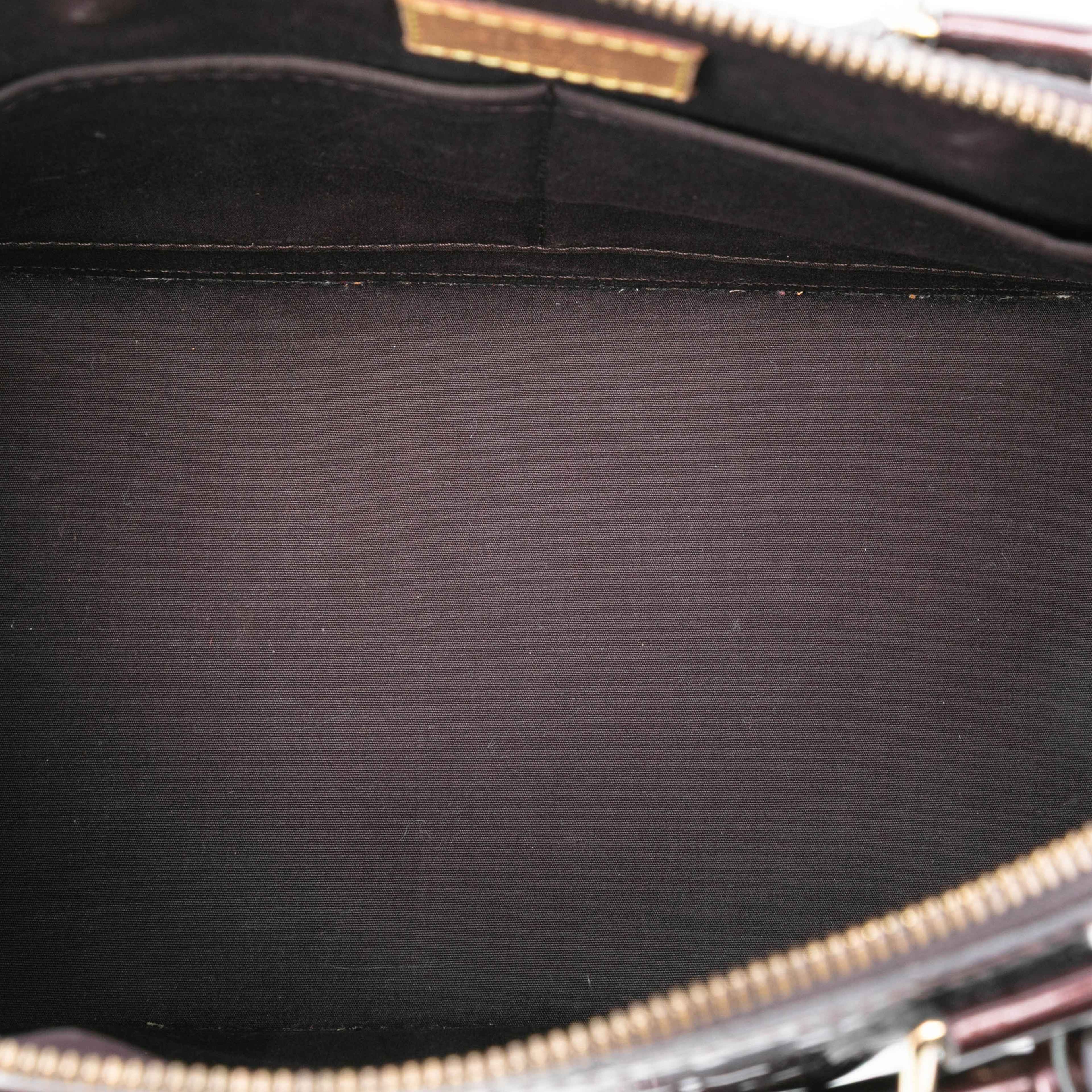 Louis Vuitton Monogram Vernis Alma Pm, från Luxclusif, i färgen purple. Klicka för att öppna bilden i stort format