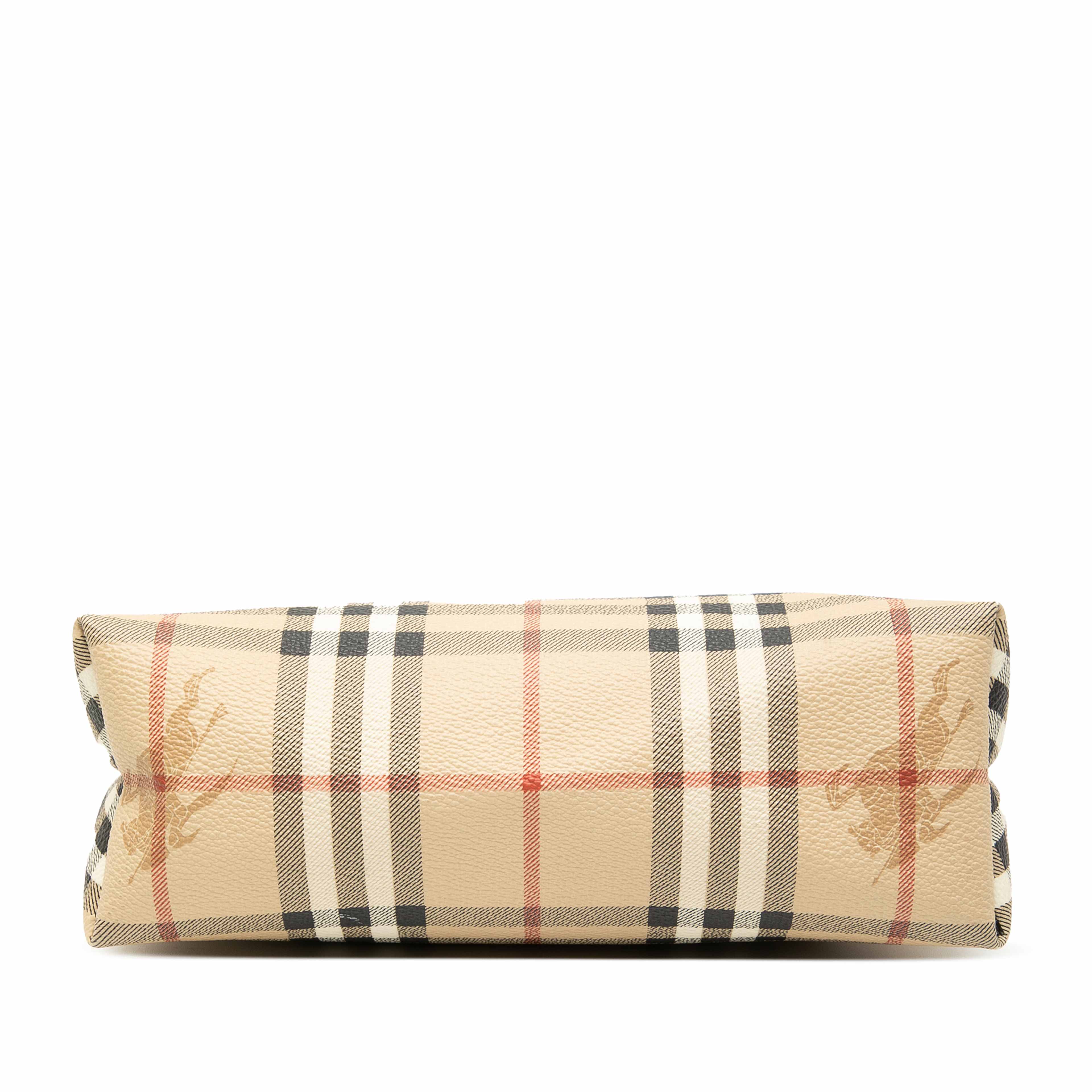 Burberry Haymarket Check Coated Canvas Pouch, från Luxclusif, i färgen beige. Klicka för att öppna bilden i stort format