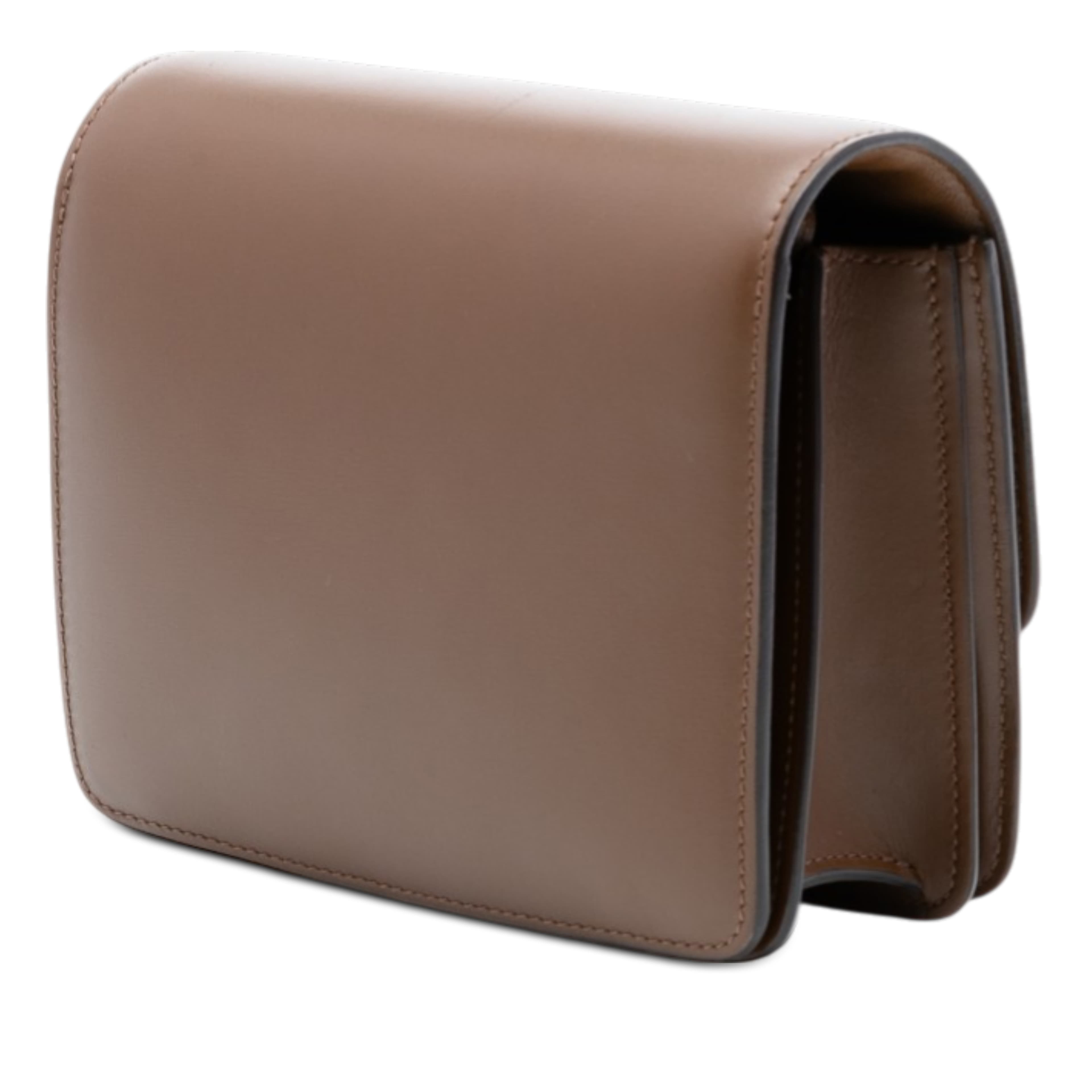 Celine Small Calfskin Classic Box, från Luxclusif, i färgen brun. Klicka för att öppna bilden i stort format