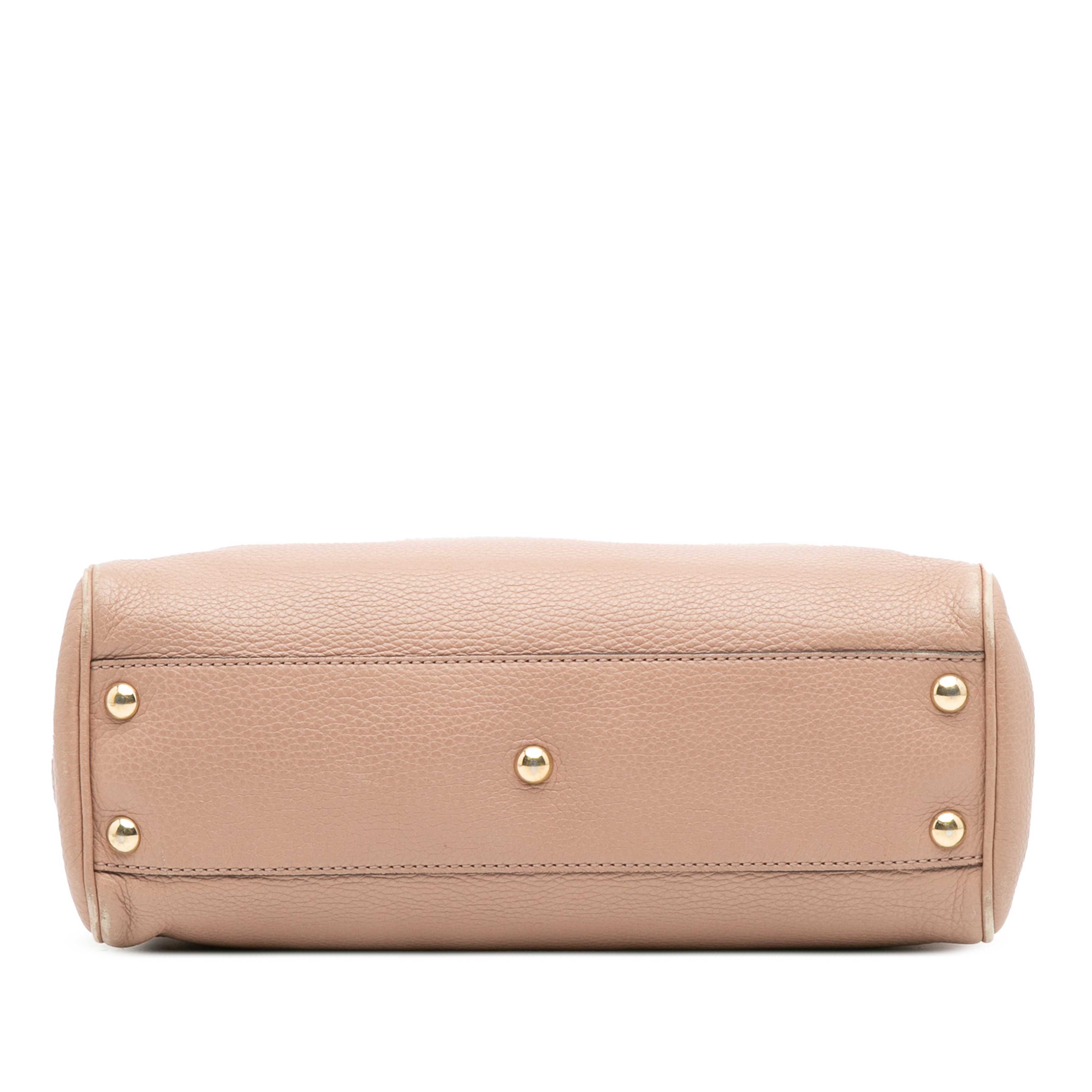 Gucci Small Calfskin Bamboo Shopper Satchel, från Luxclusif, i färgen pink. Klicka för att öppna bilden i stort format