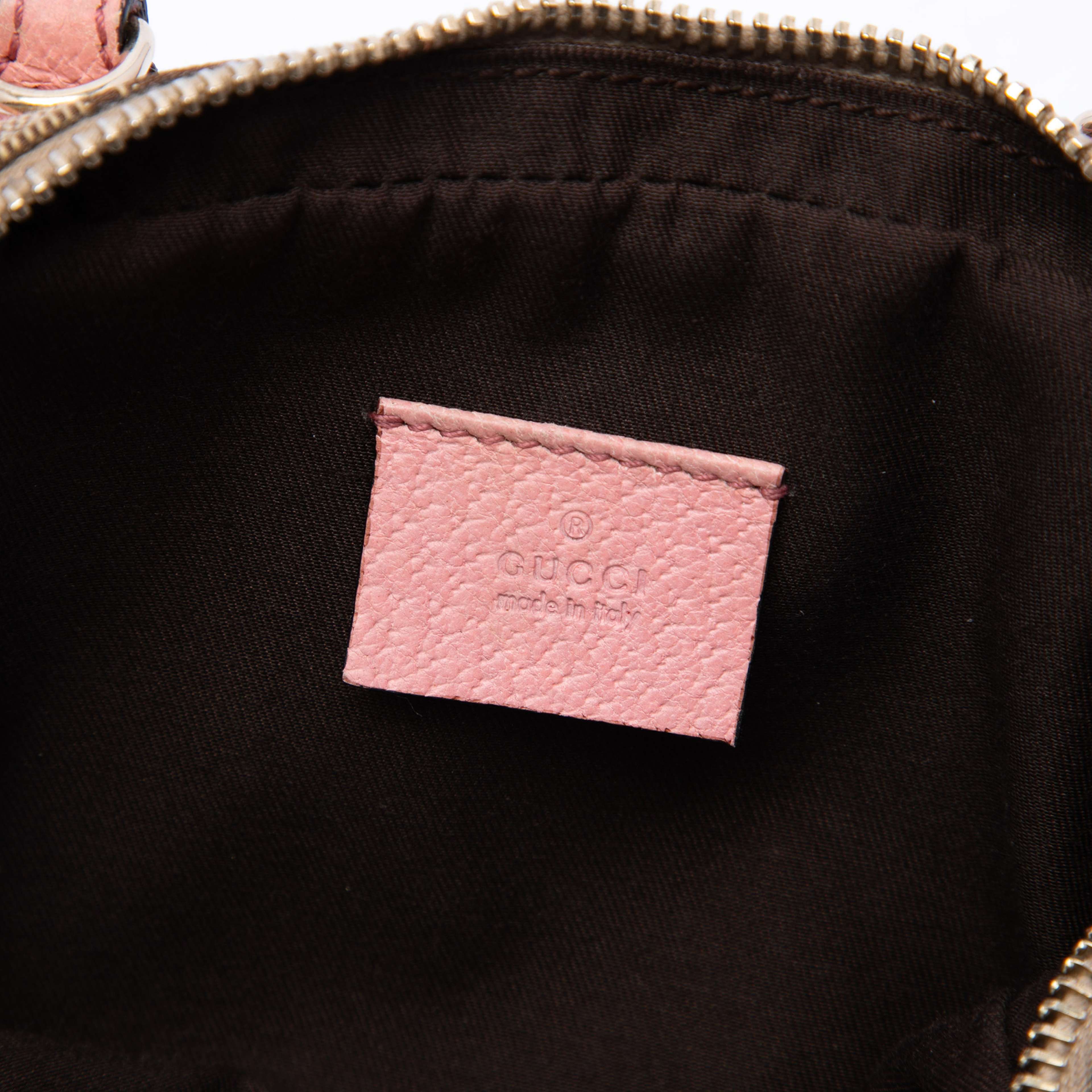 Gucci Gg Canvas Crossbody, från Luxclusif, i färgen beige. Klicka för att öppna bilden i stort format
