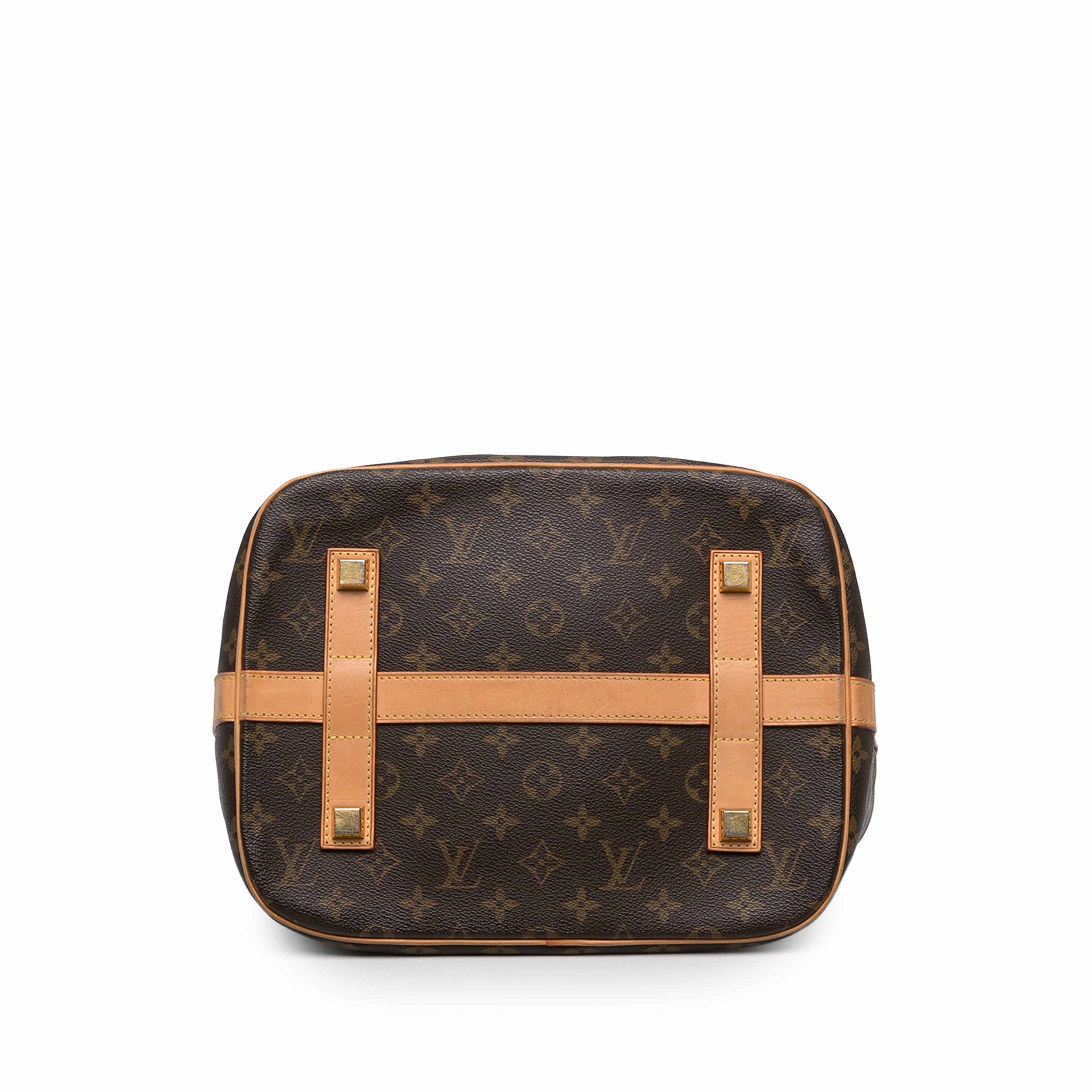 Louis Vuitton Monogram Neo, från Luxclusif, i färgen brun. Klicka för att öppna bilden i stort format
