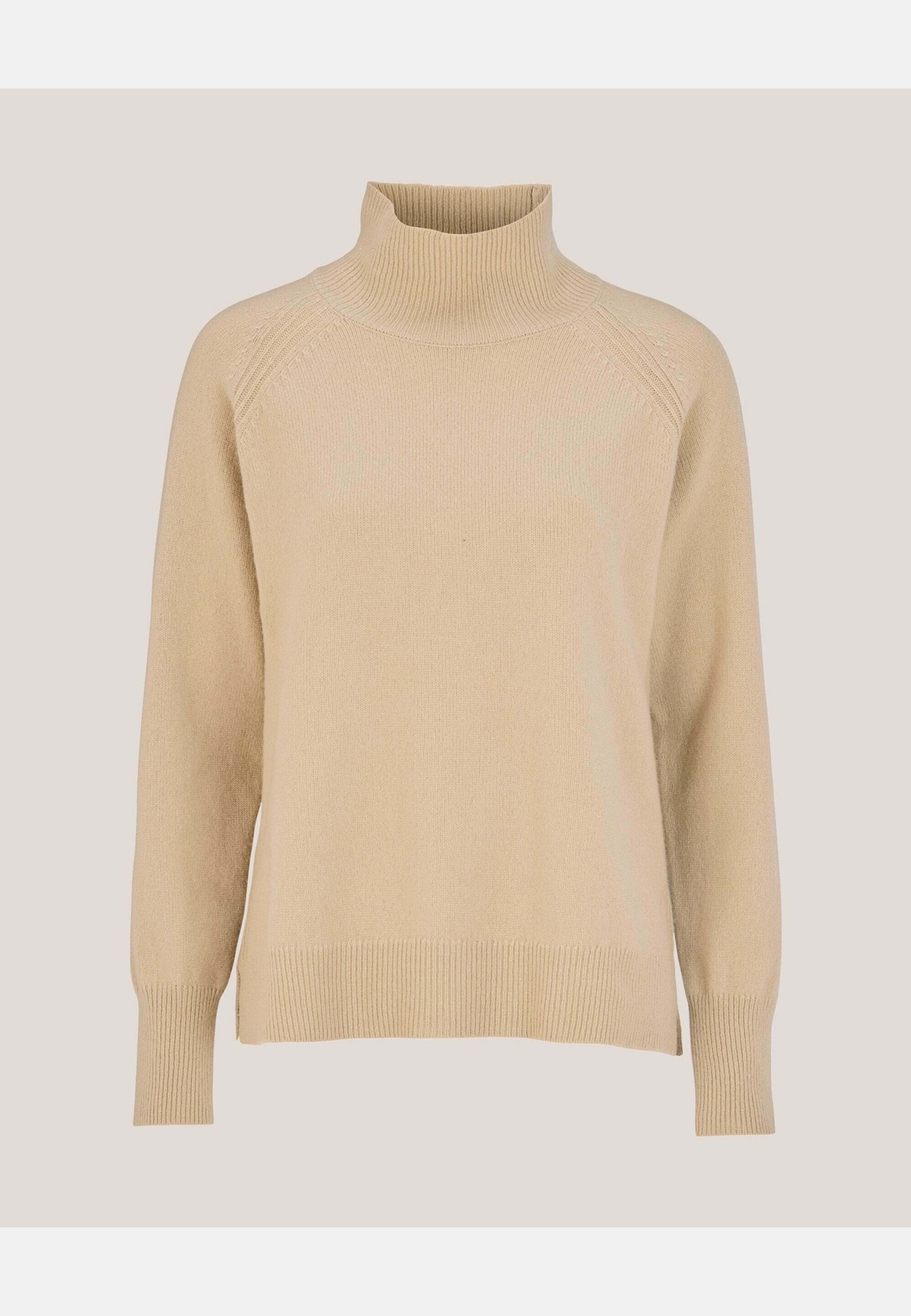Stickad Polotröja Mira, från Newhouse, i färgen beige. Klicka för att öppna bilden i stort format