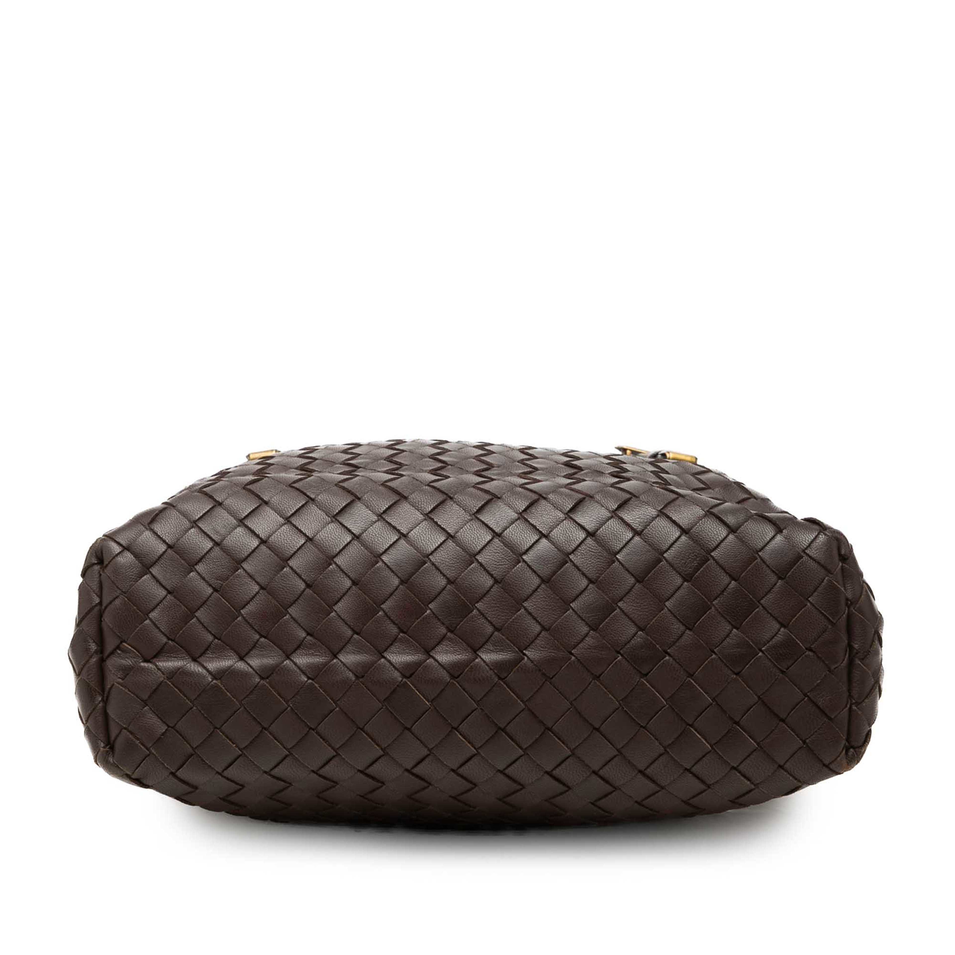 Bottega Veneta Small Nappa Intrecciato Tote, från Luxclusif, i färgen brun. Klicka för att öppna bilden i stort format