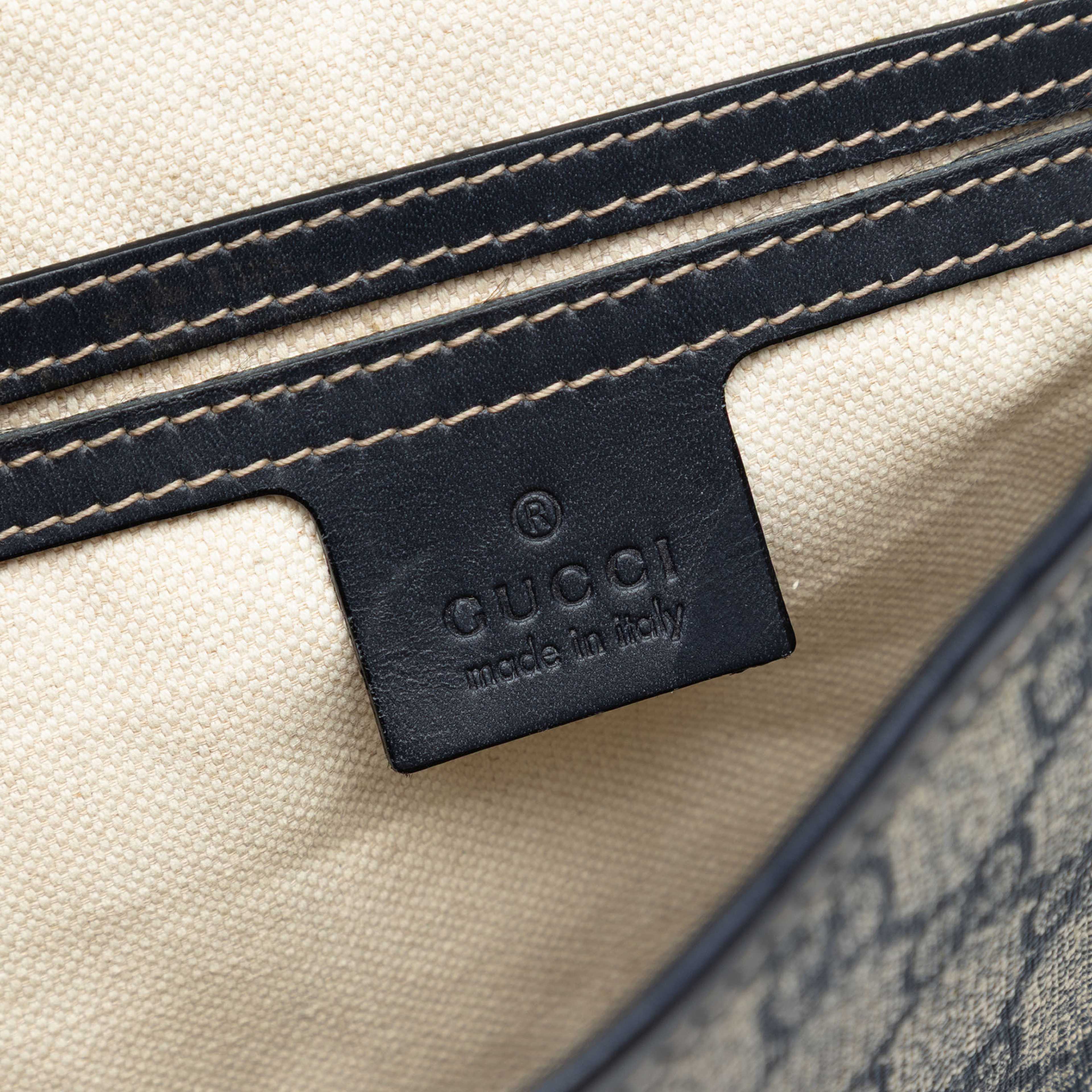 Gucci Gg Supreme Crossbody, från Luxclusif, i färgen beige. Klicka för att öppna bilden i stort format