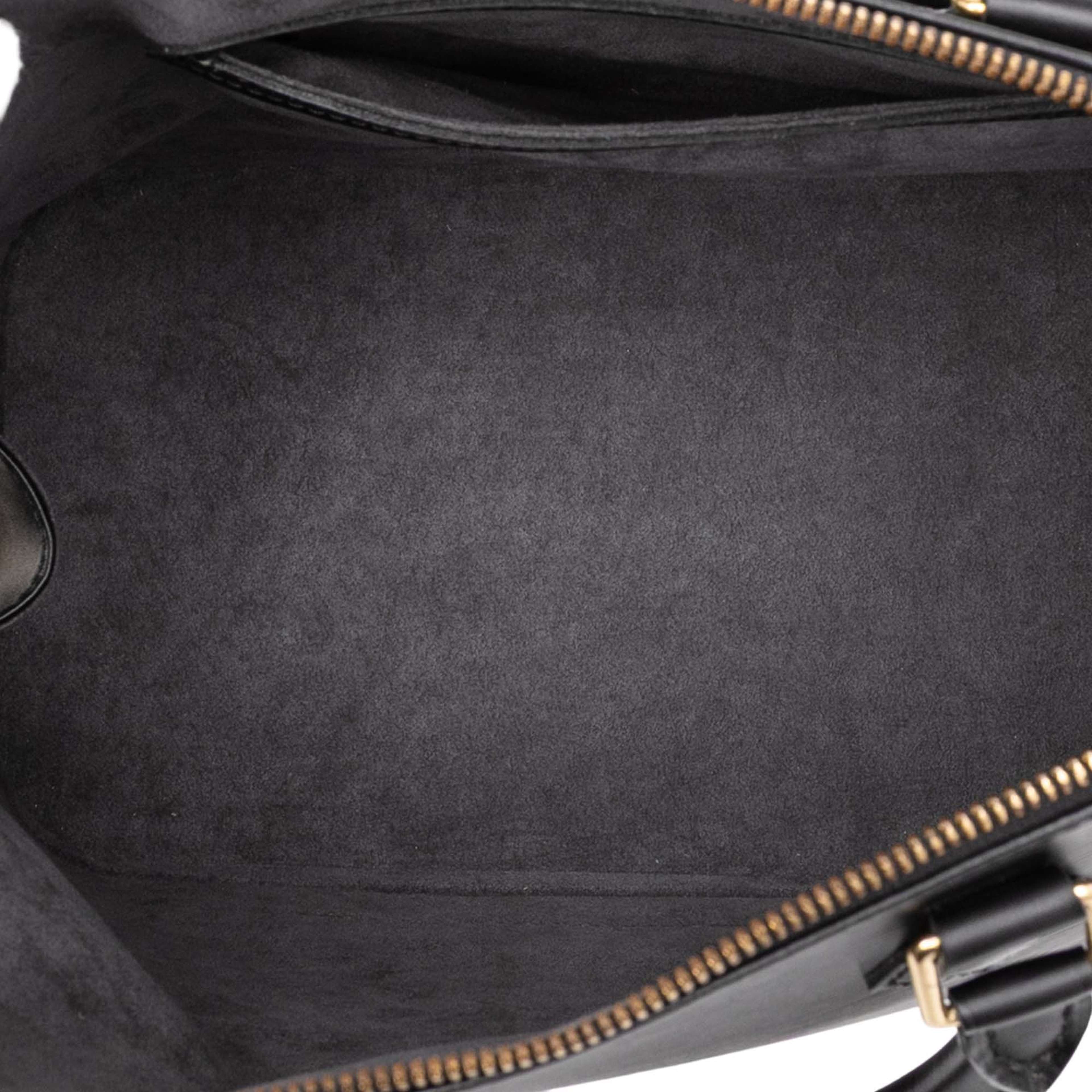 Louis Vuitton Epi Alma Pm, från Luxclusif, i färgen black. Klicka för att öppna bilden i stort format