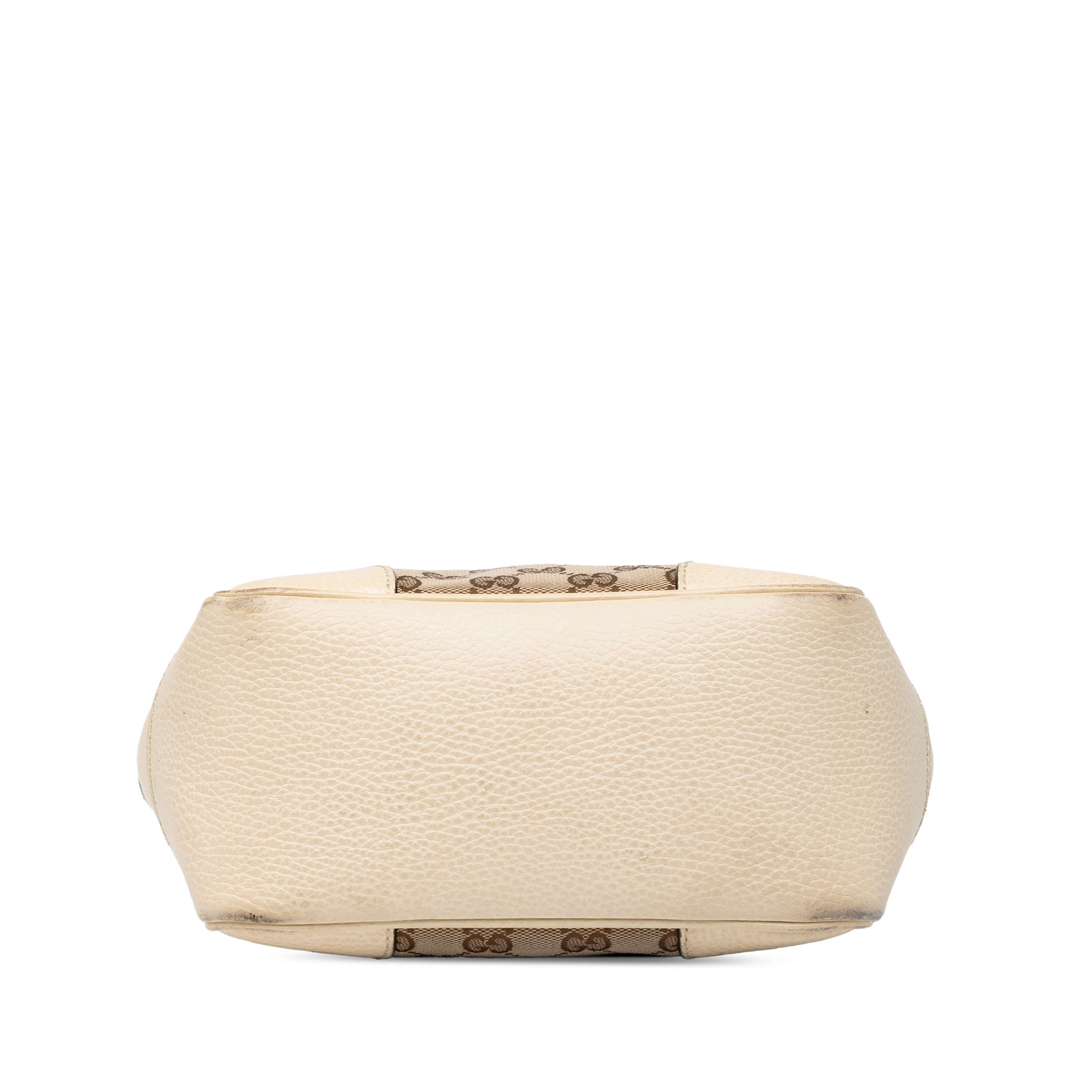 Gucci Small Gg Canvas Bree Satchel, från Luxclusif, i färgen beige. Klicka för att öppna bilden i stort format