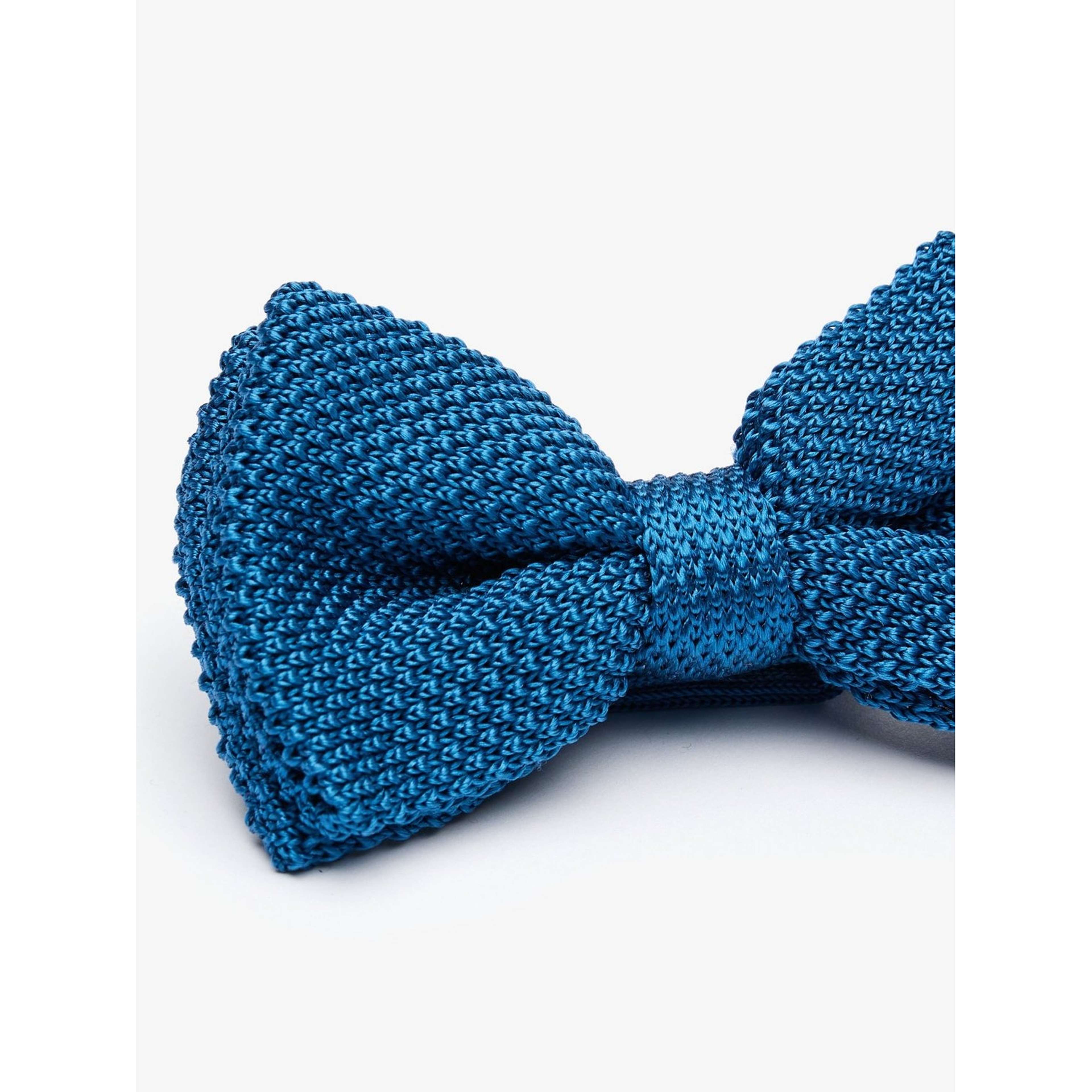 Knitted Bow Tie