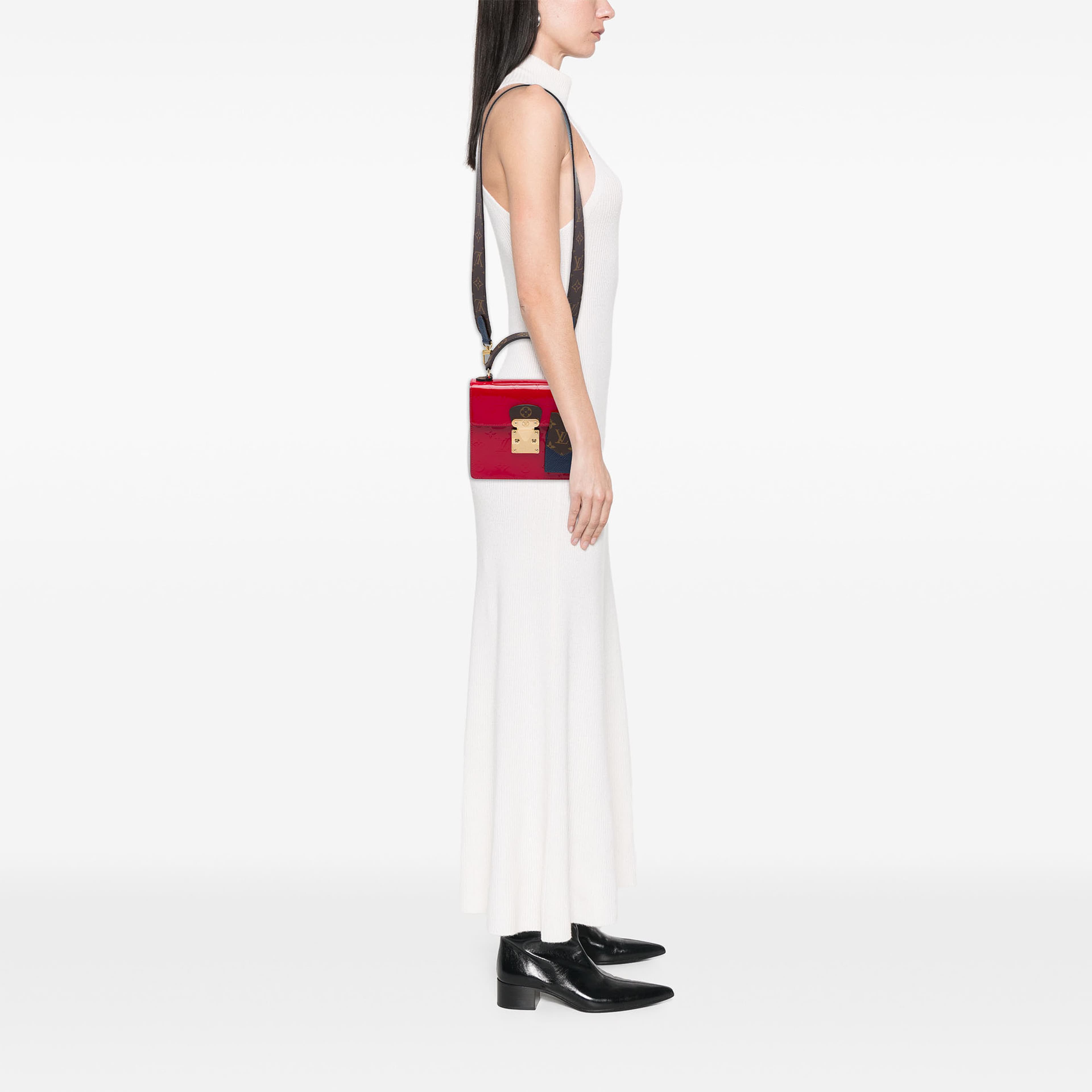 Louis Vuitton Monogram Vernis Spring Street, från Luxclusif, i färgen röd. Klicka för att öppna bilden i stort format
