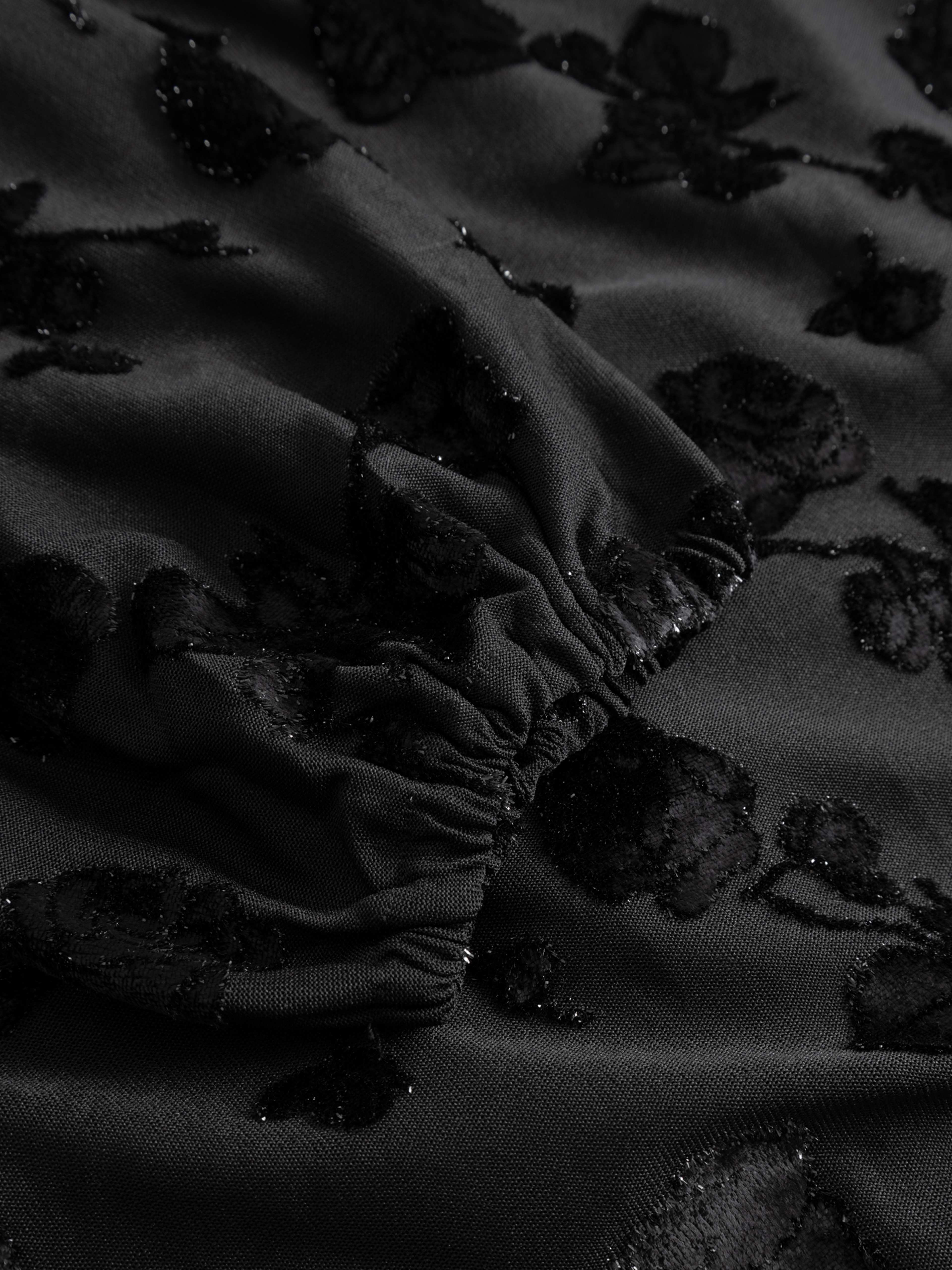 N-lilith Maxi Dress - Black, från Noella, i färgen black. Klicka för att öppna bilden i stort format