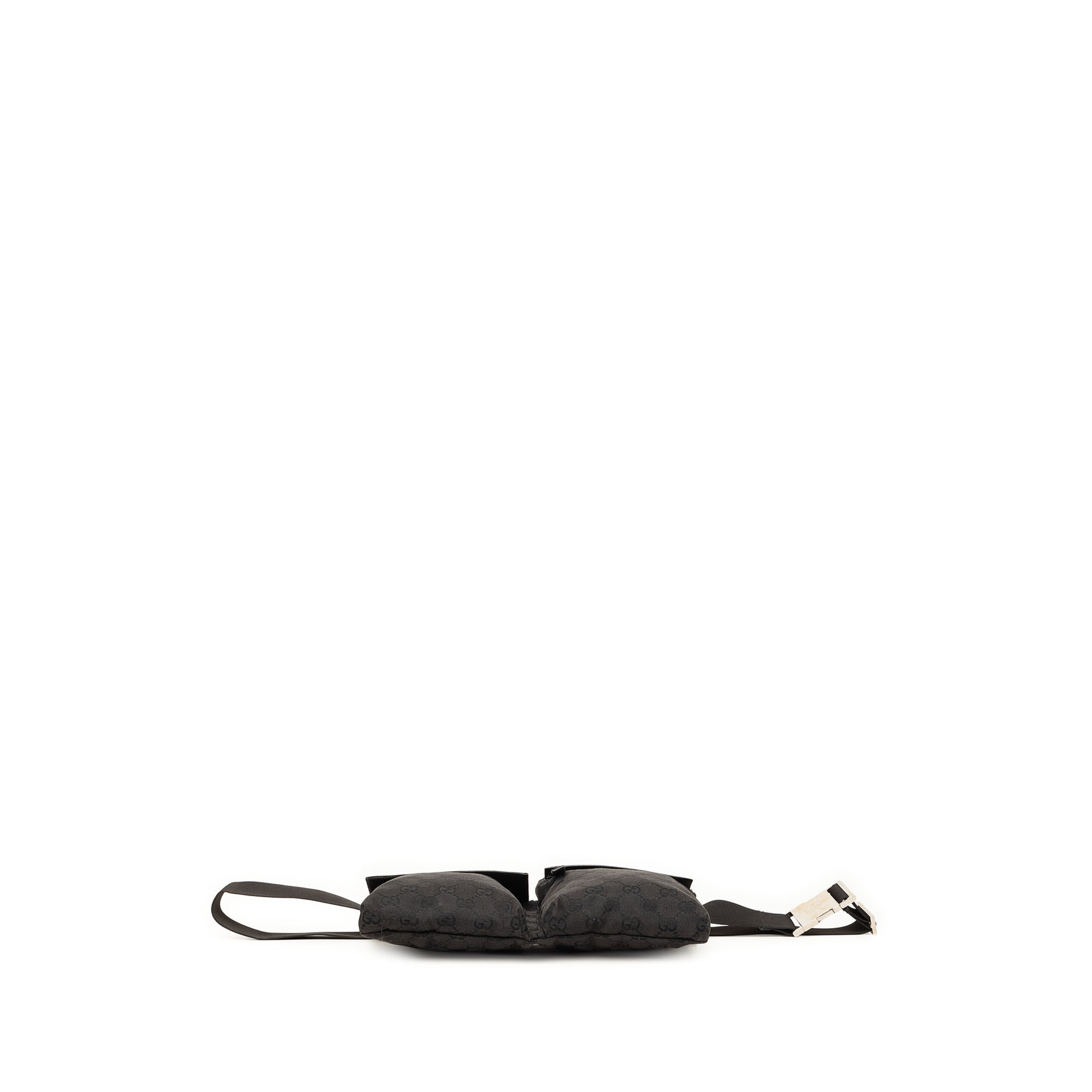 Gucci Gg Canvas Double Pocket Belt Bag, från Luxclusif, i färgen black. Klicka för att öppna bilden i stort format