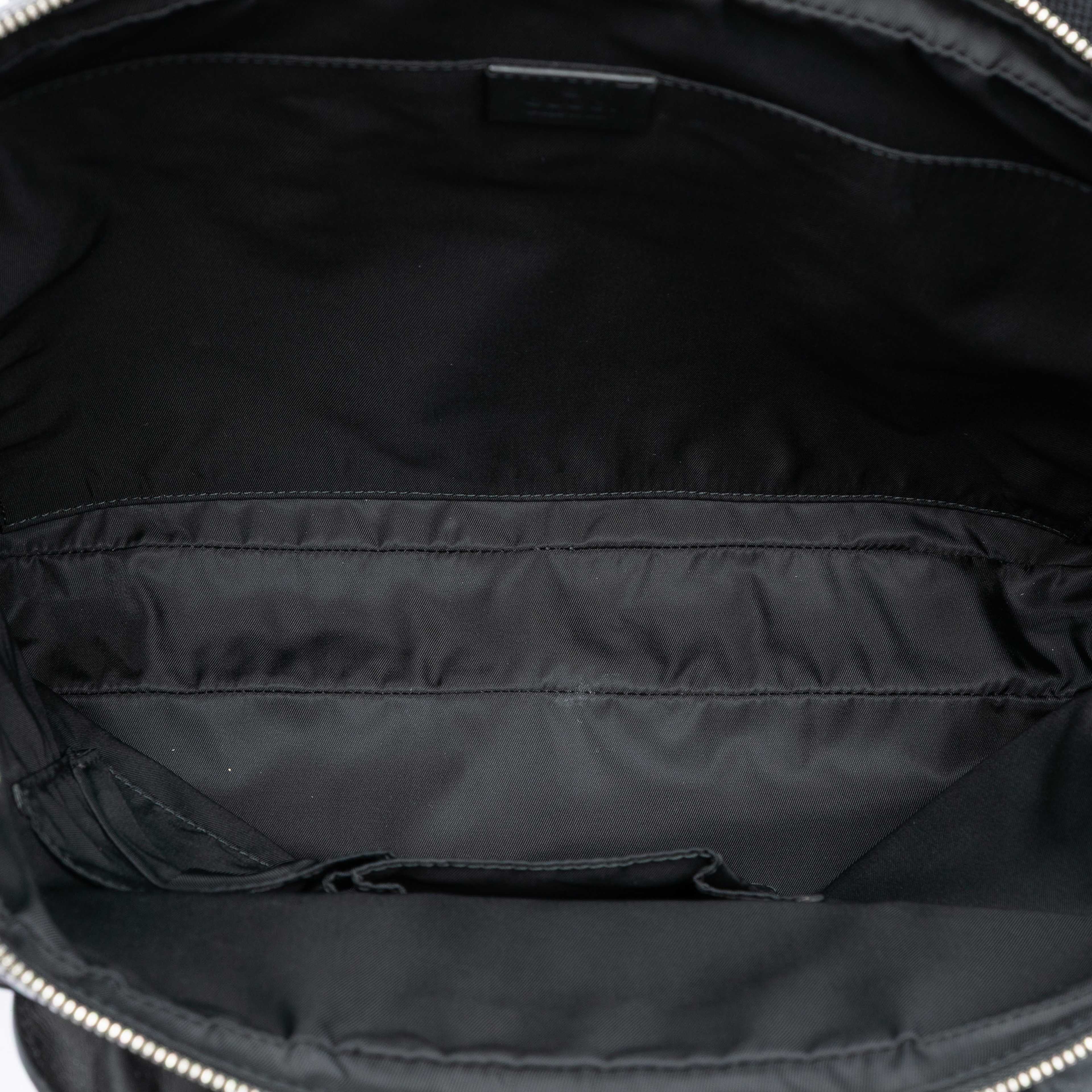 Gucci Guccissima Web Business Bag, från Luxclusif, i färgen black. Klicka för att öppna bilden i stort format