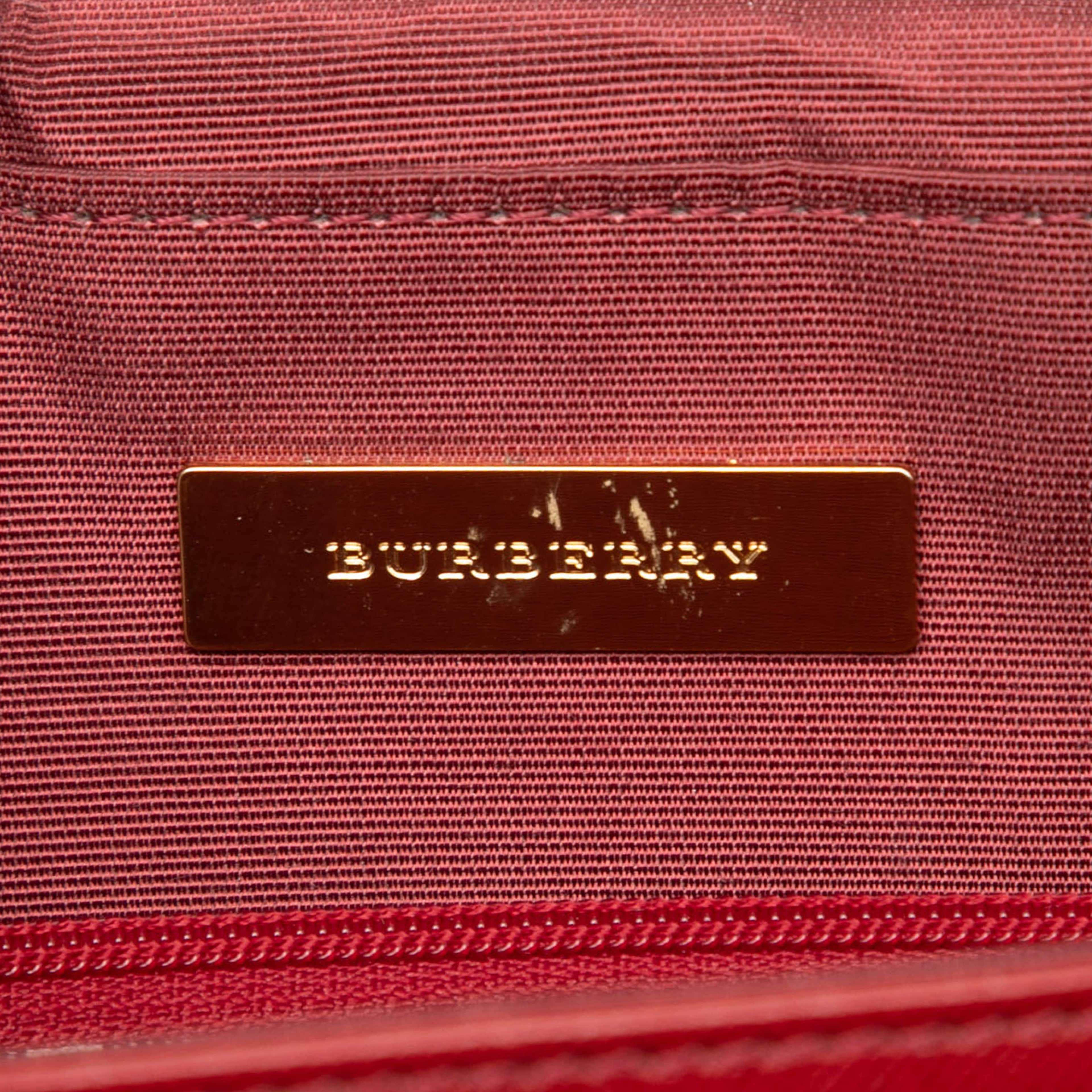 Burberry Leather Handbag, från Luxclusif, i färgen red. Klicka för att öppna bilden i stort format
