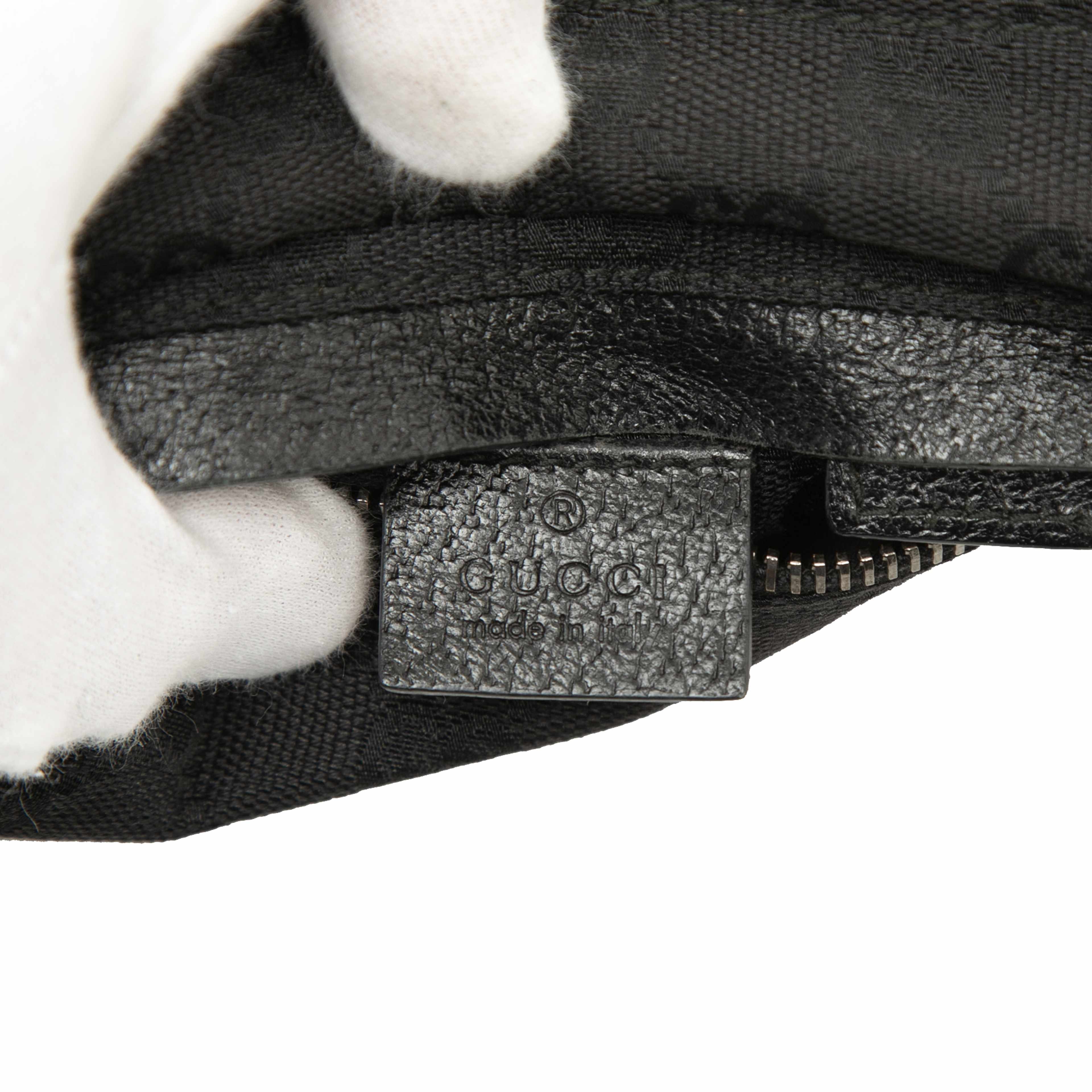 Gucci Gg Canvas Web Double Pocket Belt Bag, från Luxclusif, i färgen svart. Klicka för att öppna bilden i stort format