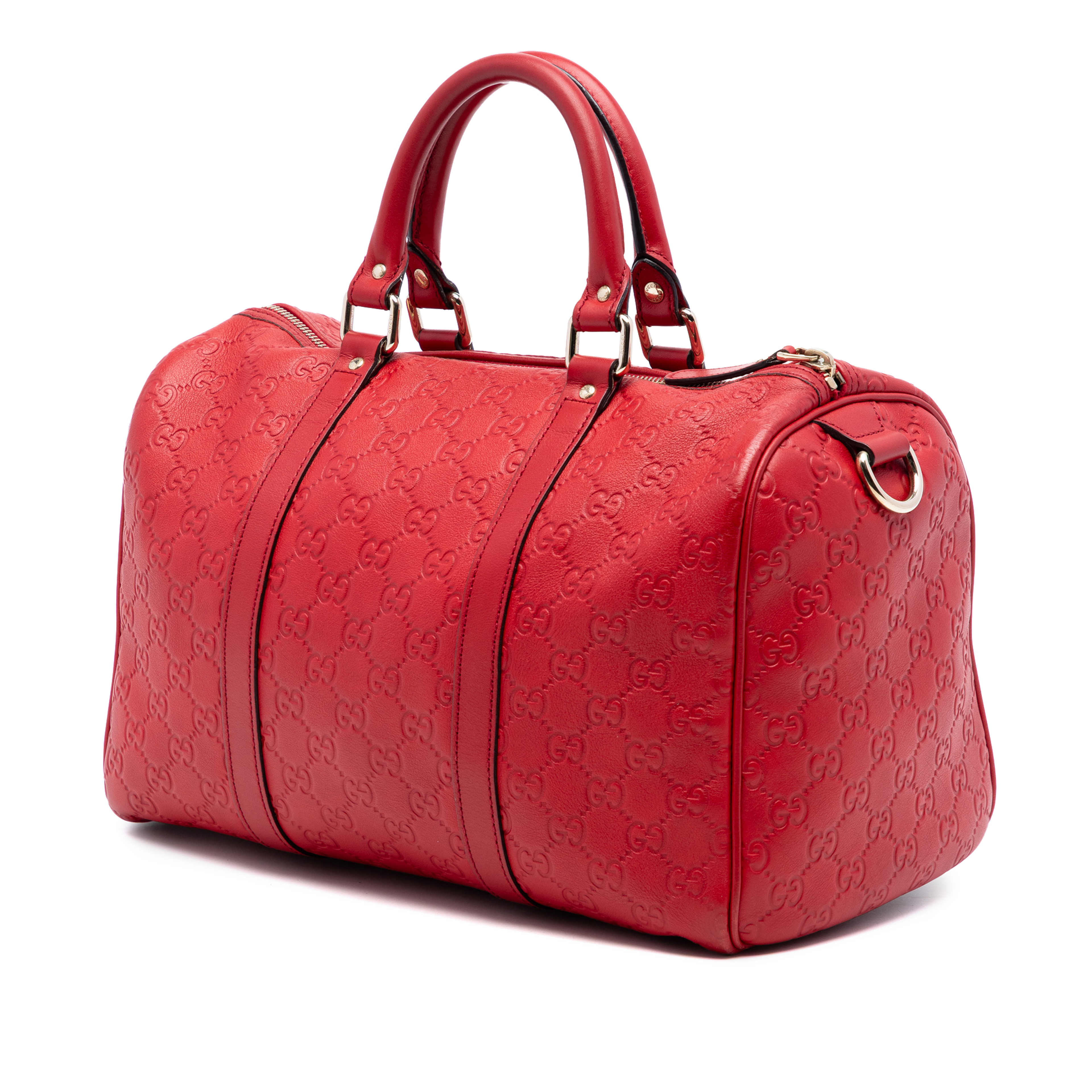 Gucci Medium Guccissima Joy Boston Bag, från Luxclusif, i färgen röd. Klicka för att öppna bilden i stort format