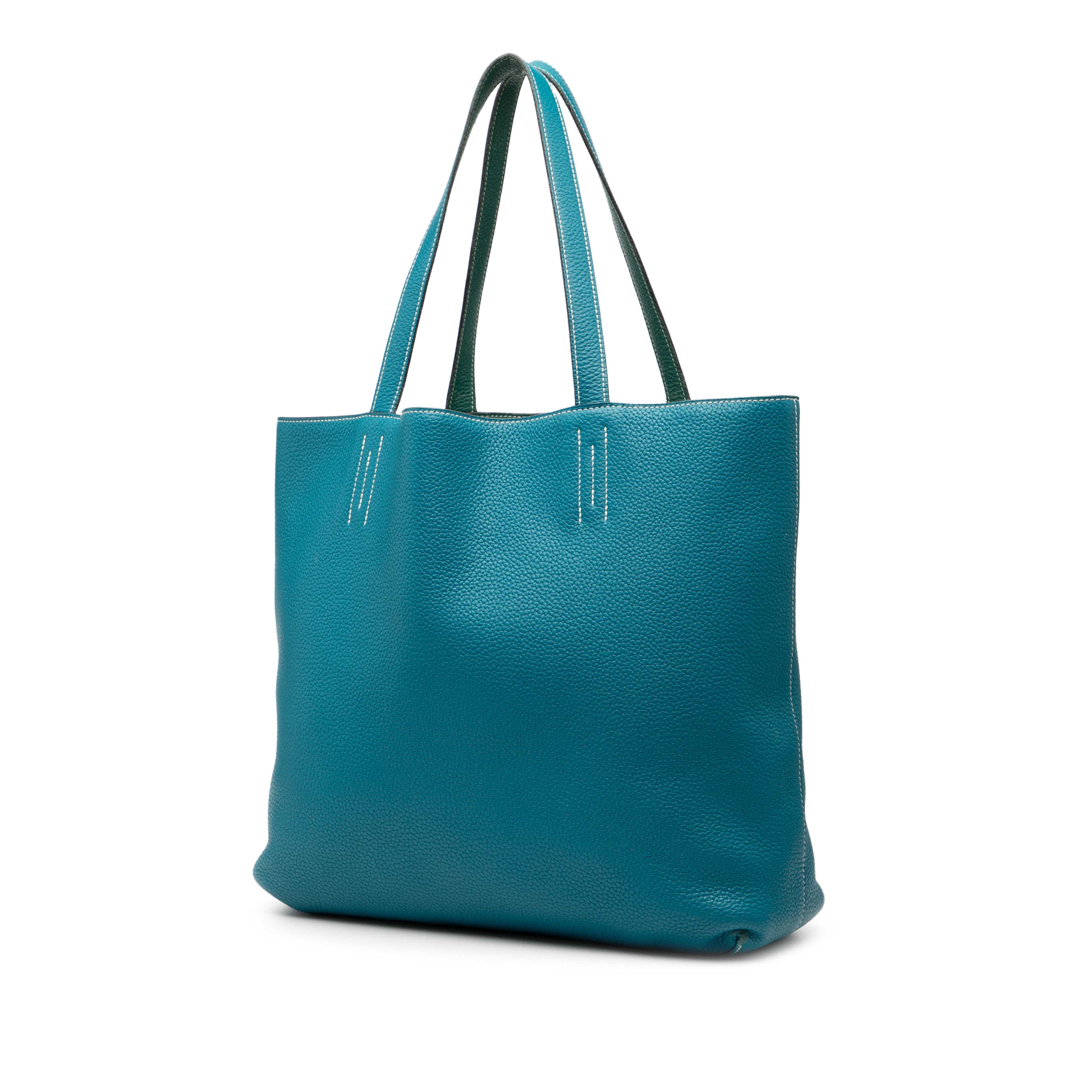 Hermès Clemence Double Sens 45, från Luxclusif, i färgen peacock. Klicka för att öppna bilden i stort format