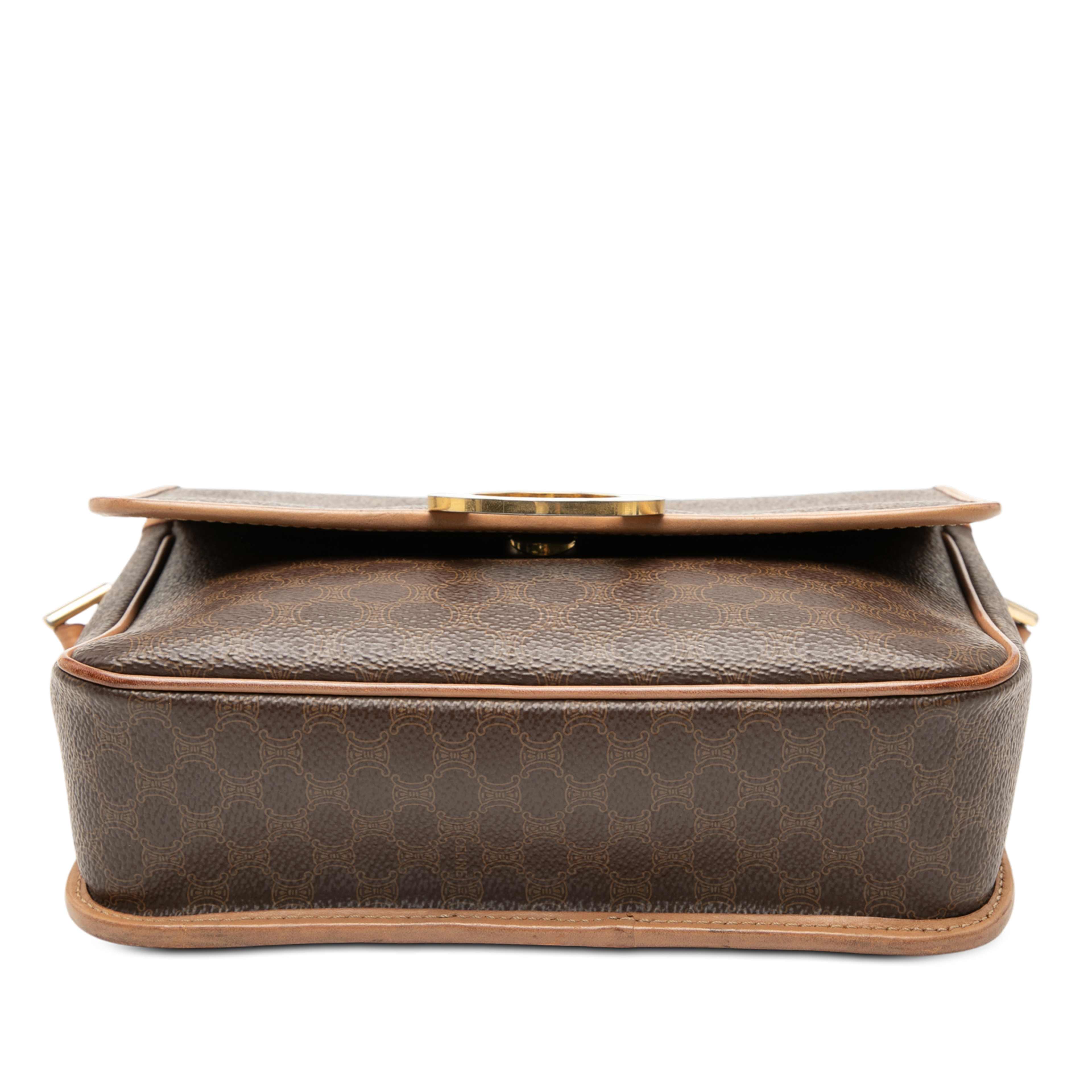 Celine Macadam Coated Canvas Crossbody, från Luxclusif, i färgen brown. Klicka för att öppna bilden i stort format