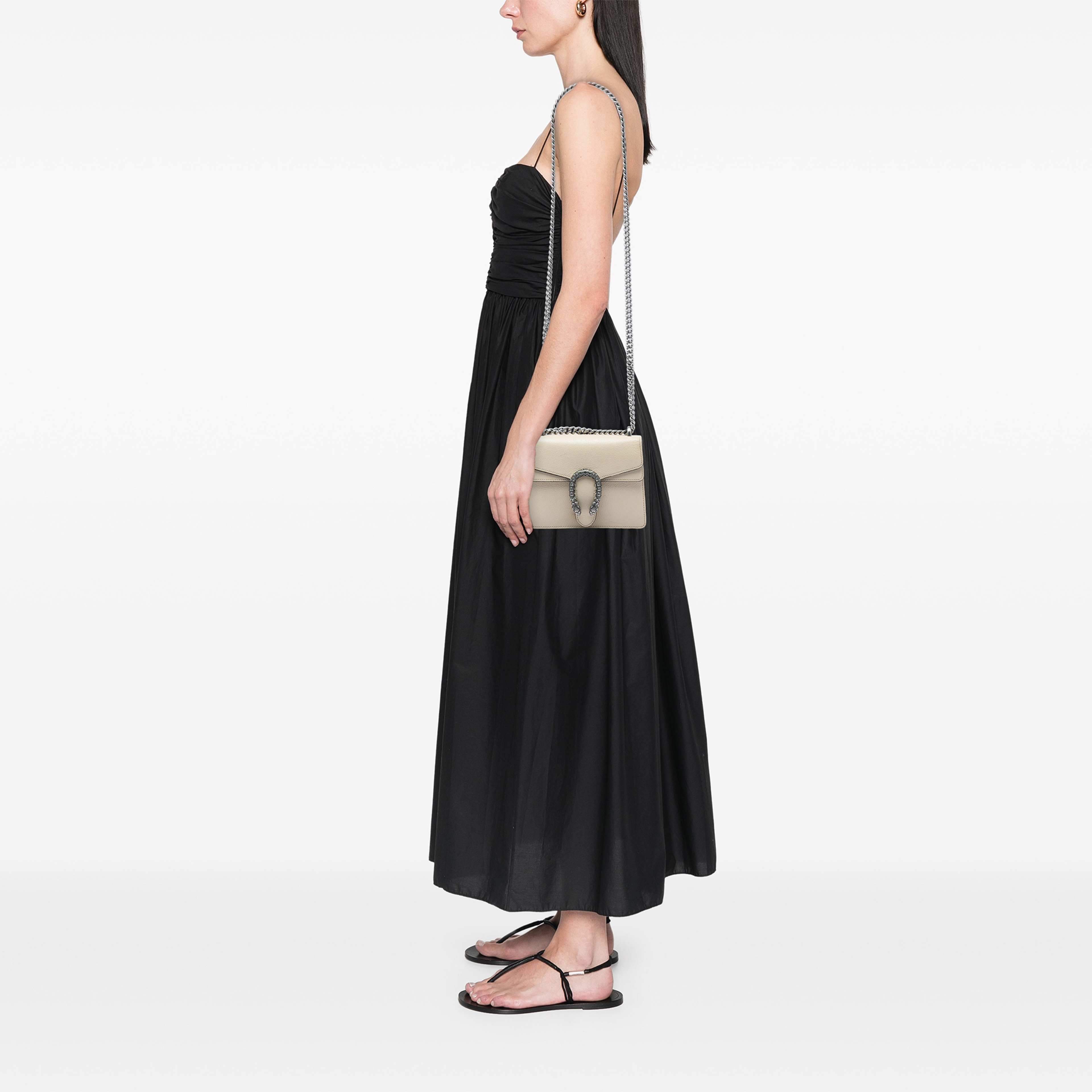 Gucci Small Leather Dionysus Crossbody, från Luxclusif, i färgen brun. Klicka för att öppna bilden i stort format