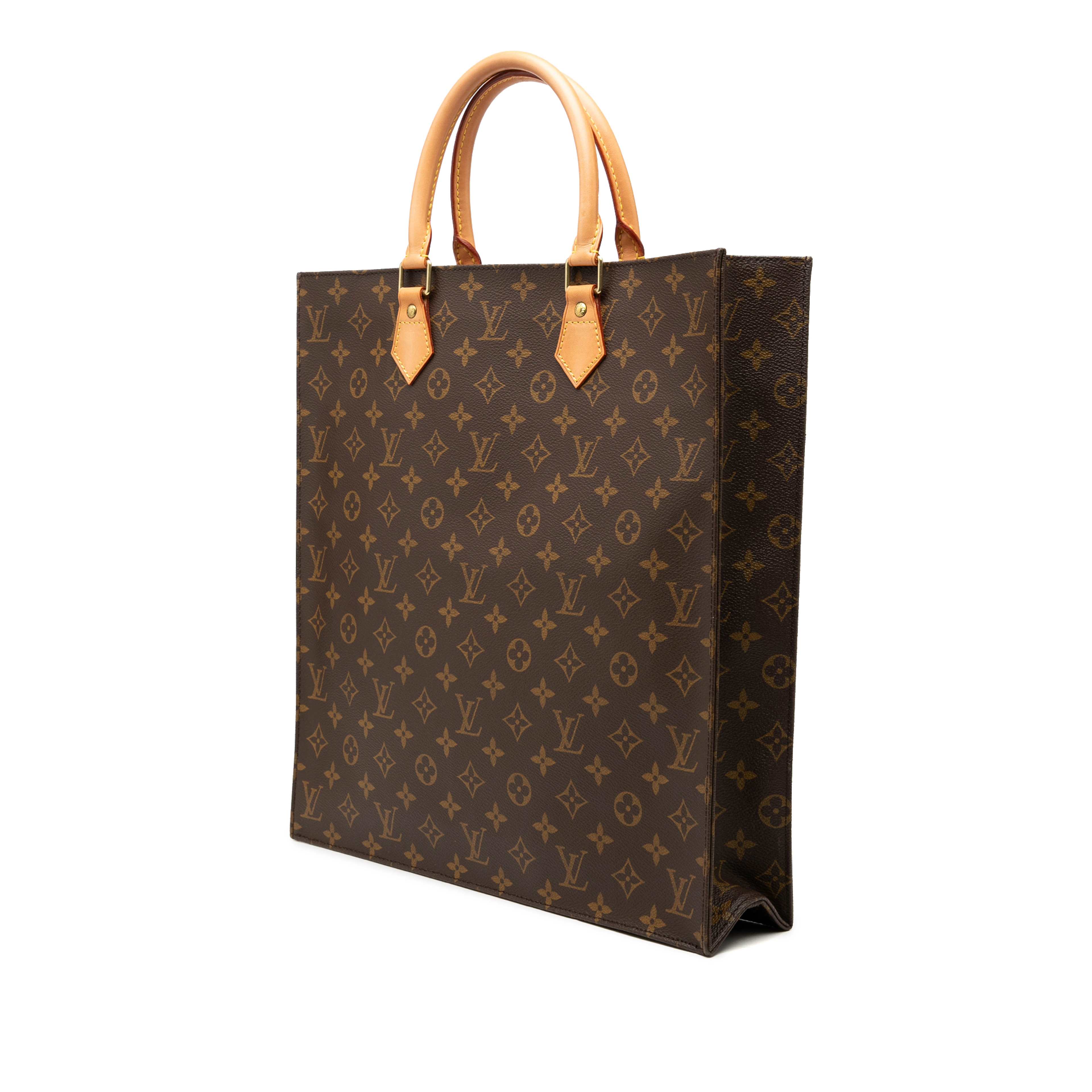 Louis Vuitton Monogram Sac Plat, från Luxclusif, i färgen brun. Klicka för att öppna bilden i stort format