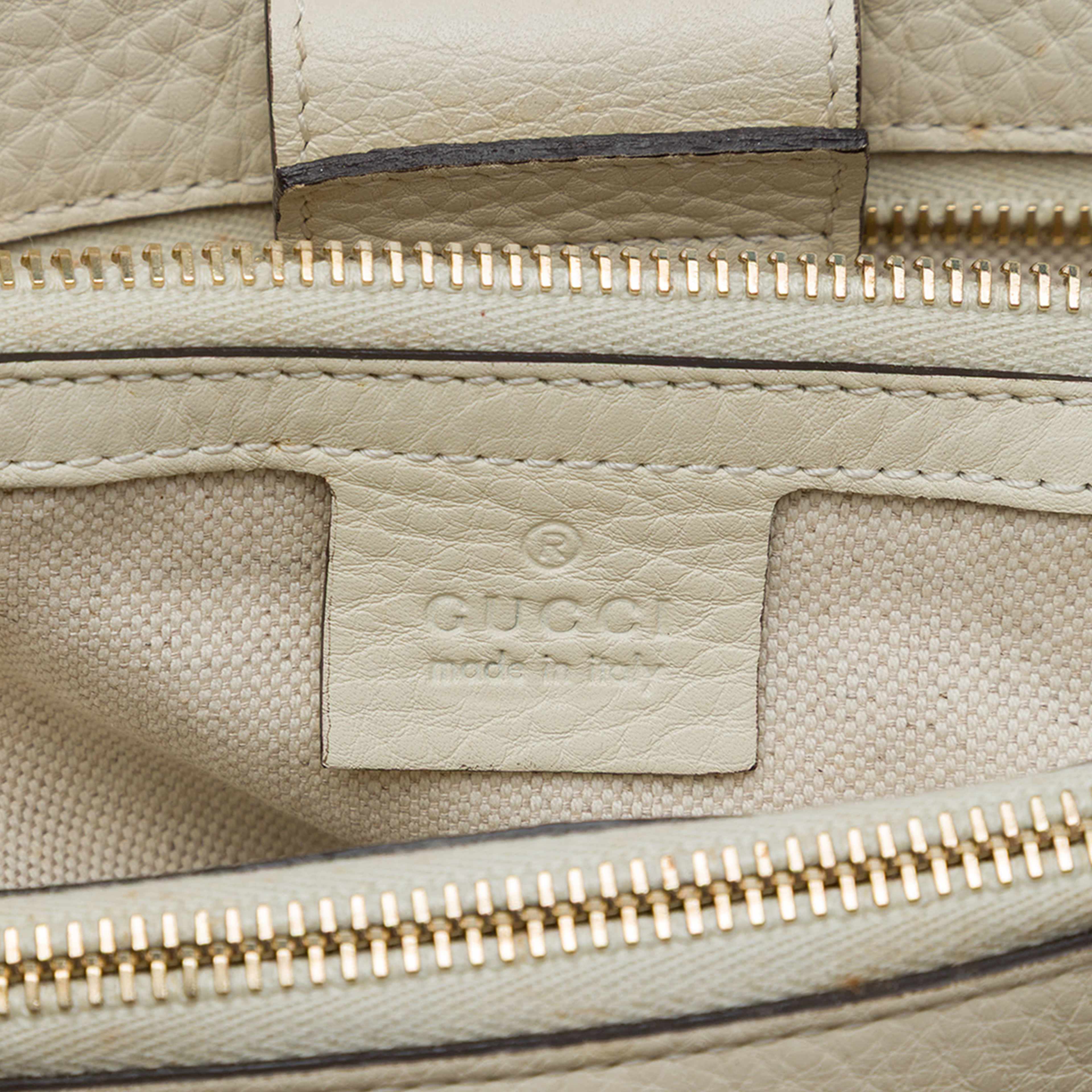 Gucci Large Calfskin Bamboo Shopper Satchel, från Luxclusif, i färgen brun. Klicka för att öppna bilden i stort format
